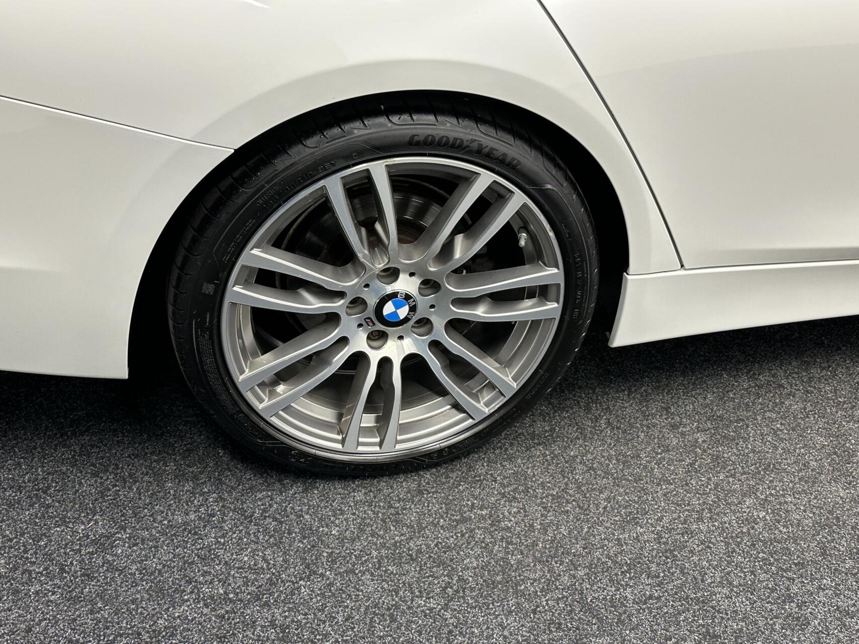 Foto van BMW 320i Ed