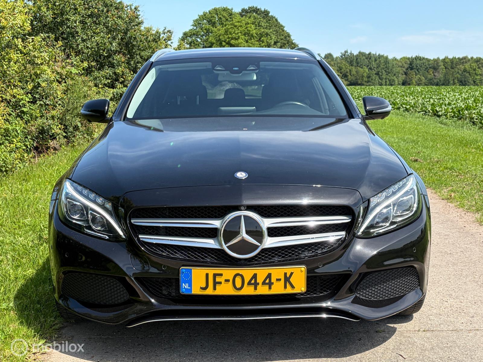 Foto van Mercedes-Benz C 350 E