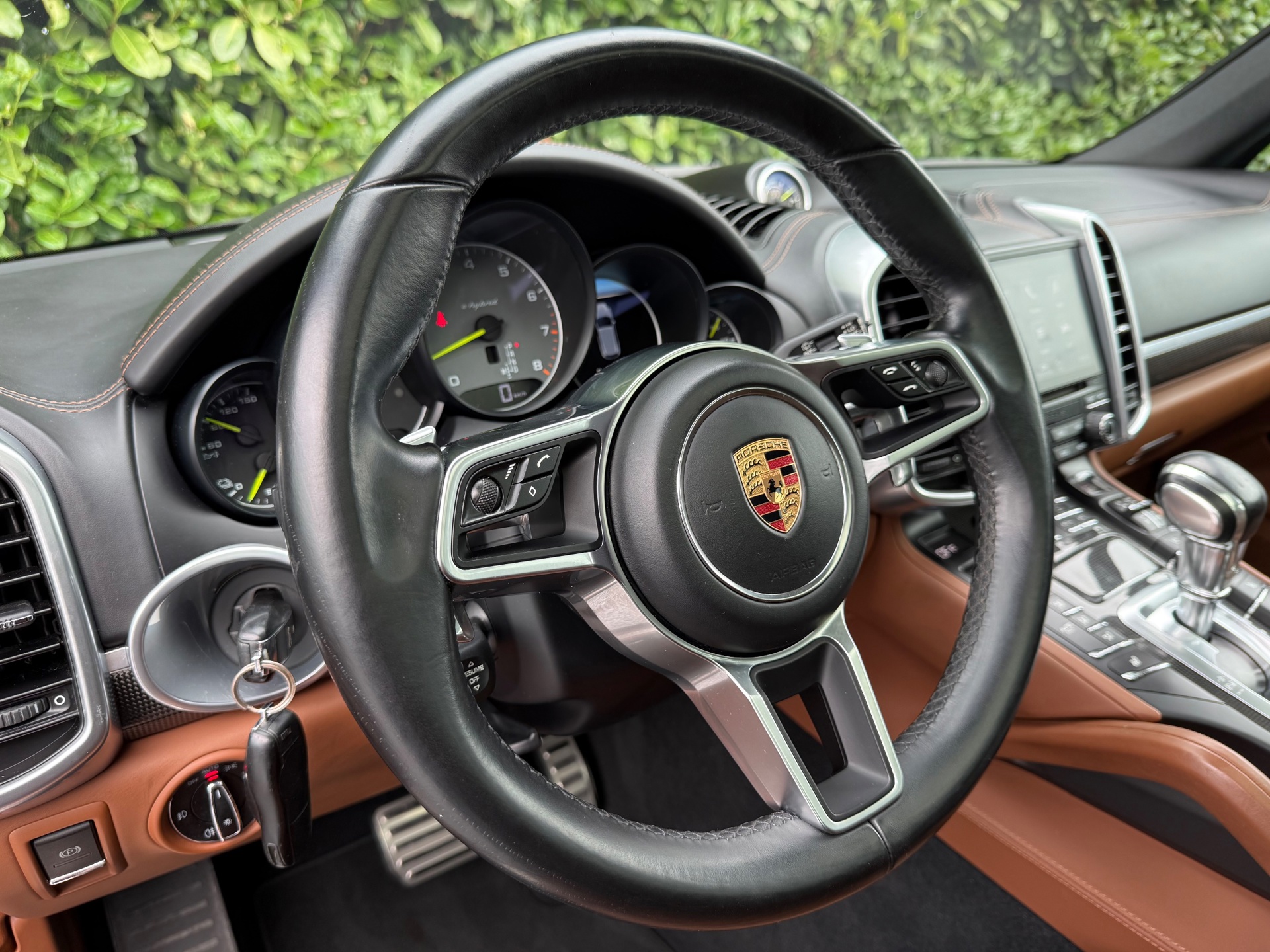 Foto van Porsche Cayenne S E-hybrid