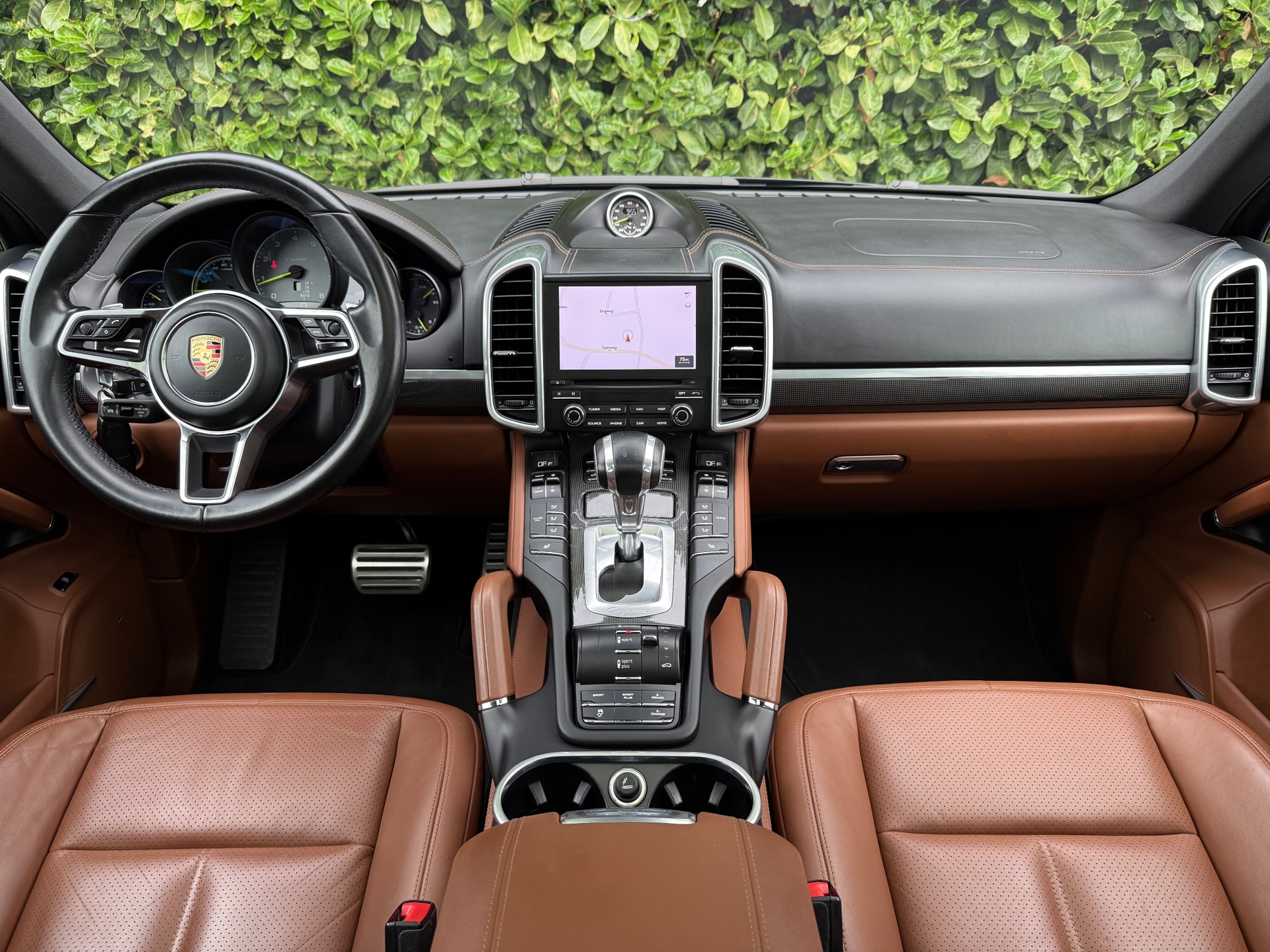 Foto van Porsche Cayenne S E-hybrid