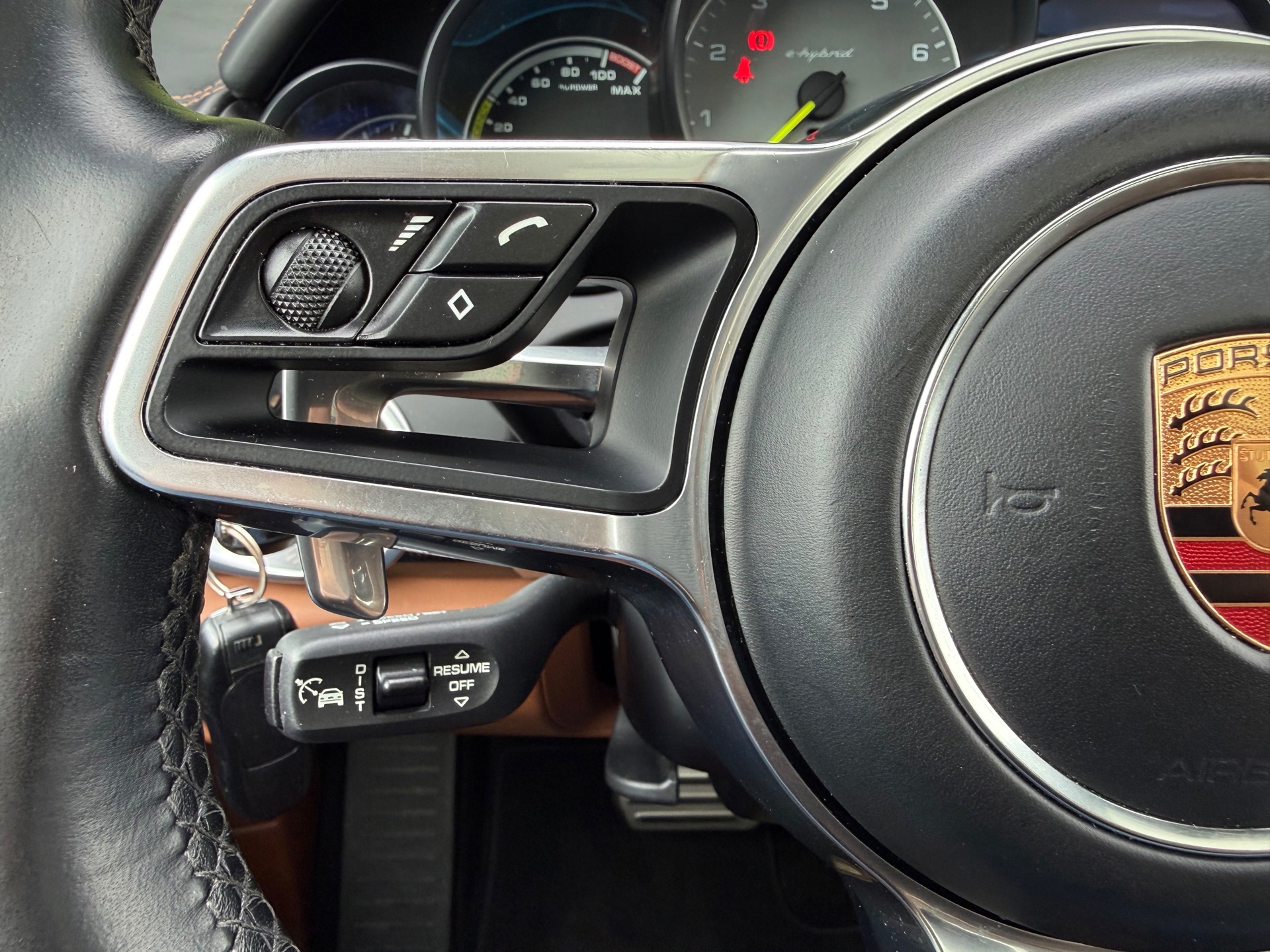 Foto van Porsche Cayenne S E-hybrid