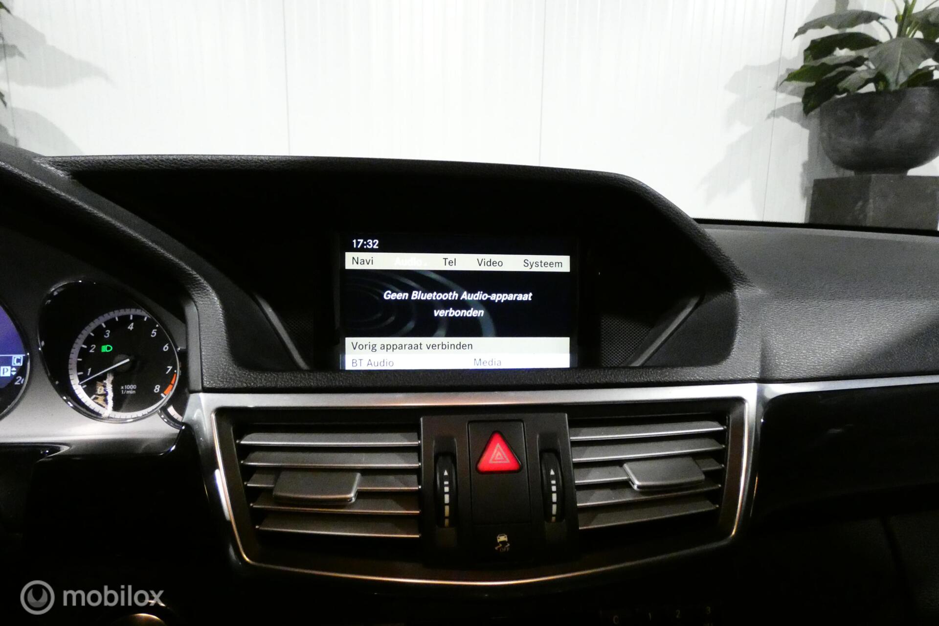 Foto van Mercedes-Benz E 500