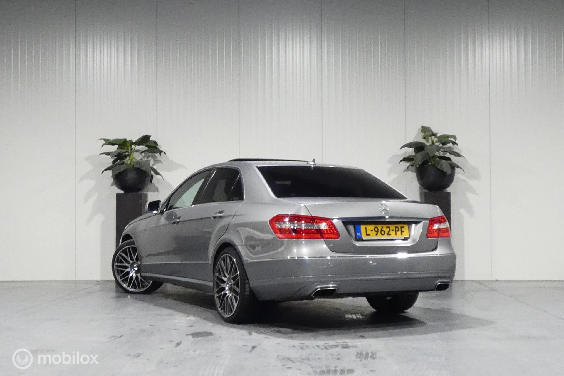 Foto van Mercedes-Benz E 500