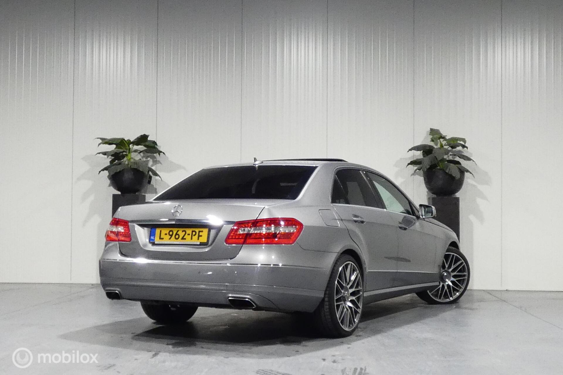Foto van Mercedes-Benz E 500