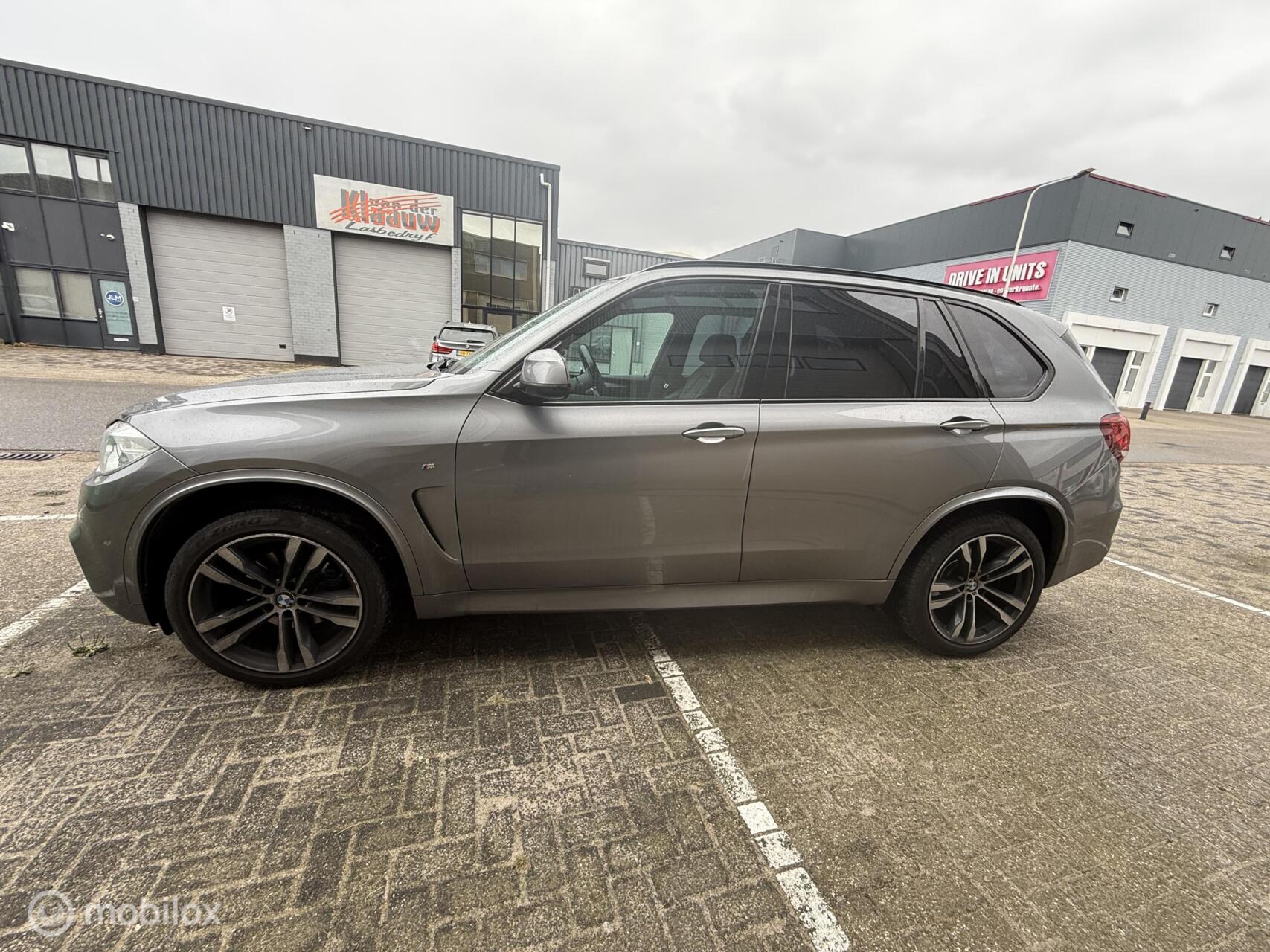 Foto van BMW X5 Xdrive30d
