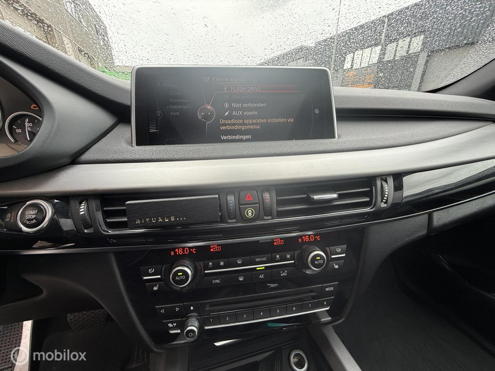 Foto van BMW X5 Xdrive30d