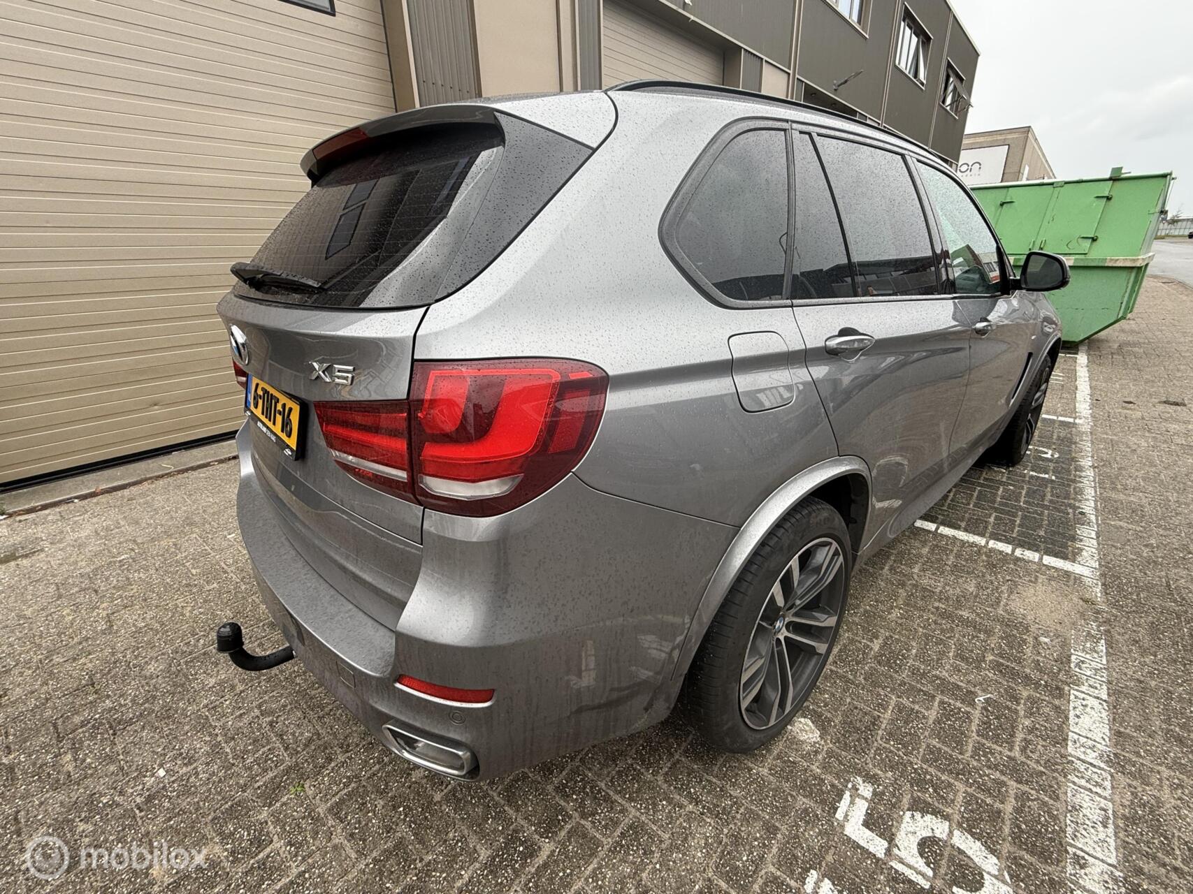 Foto van BMW X5 Xdrive30d