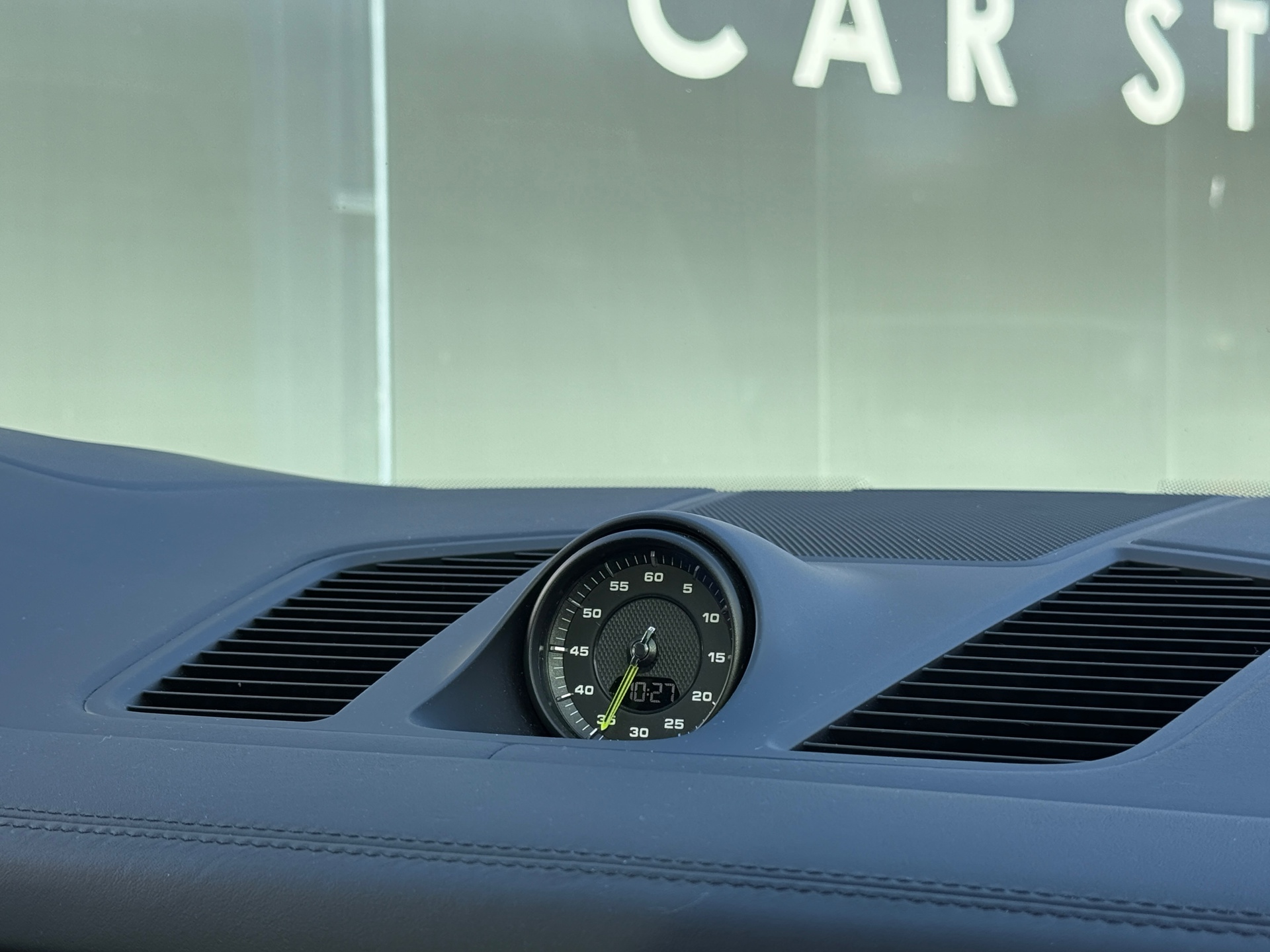 Foto van Porsche Cayenne Turbo S E-hybrid