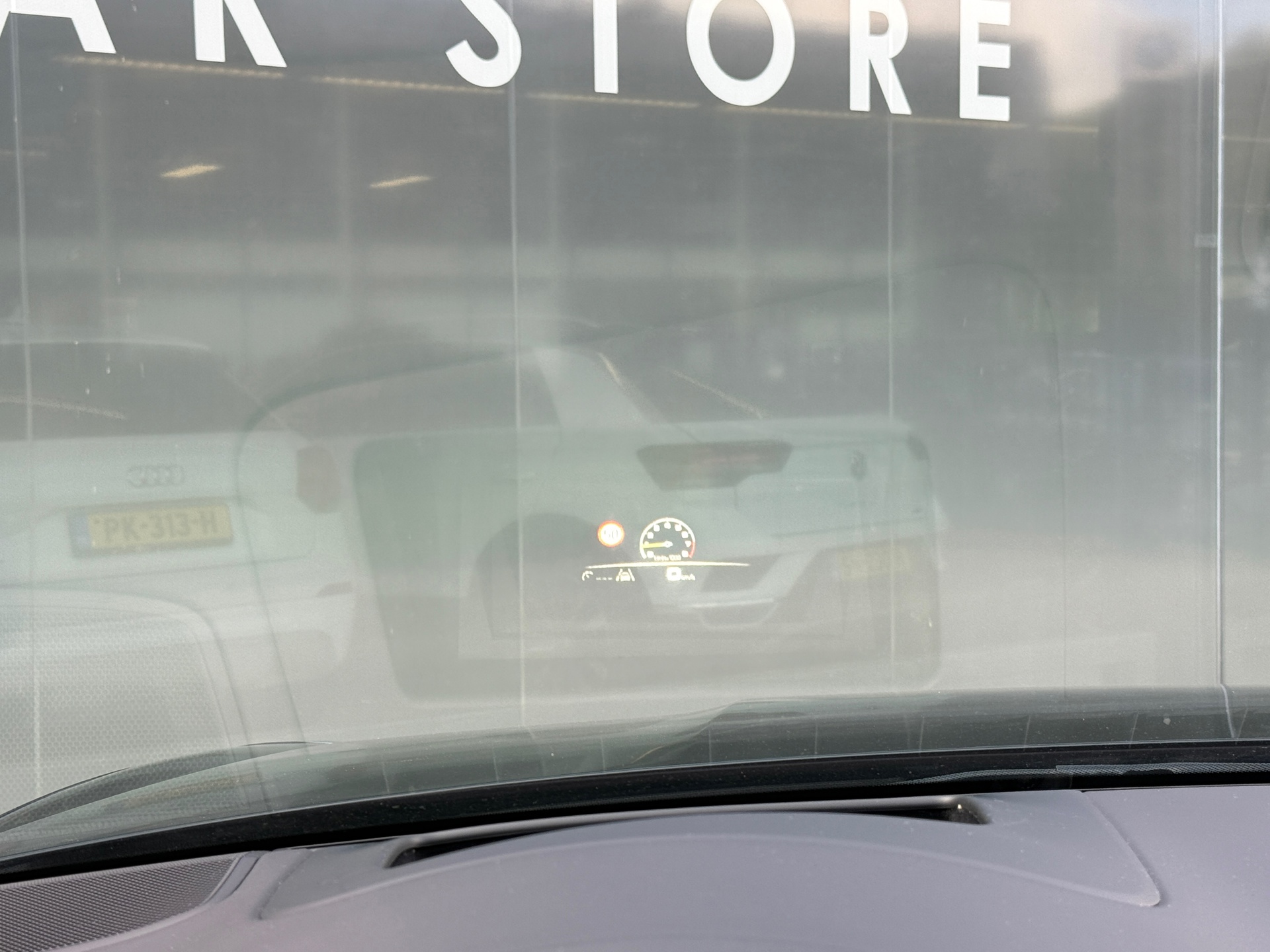 Foto van Porsche Cayenne Turbo S E-hybrid