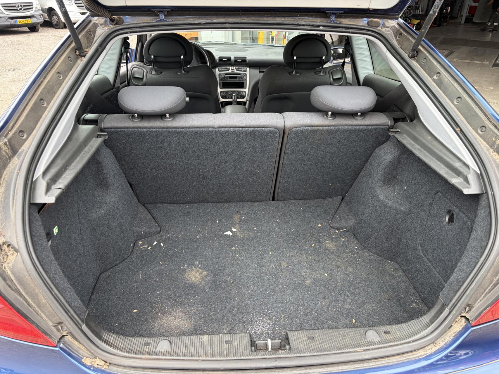 Foto van Mercedes-Benz C 180 Kompressor