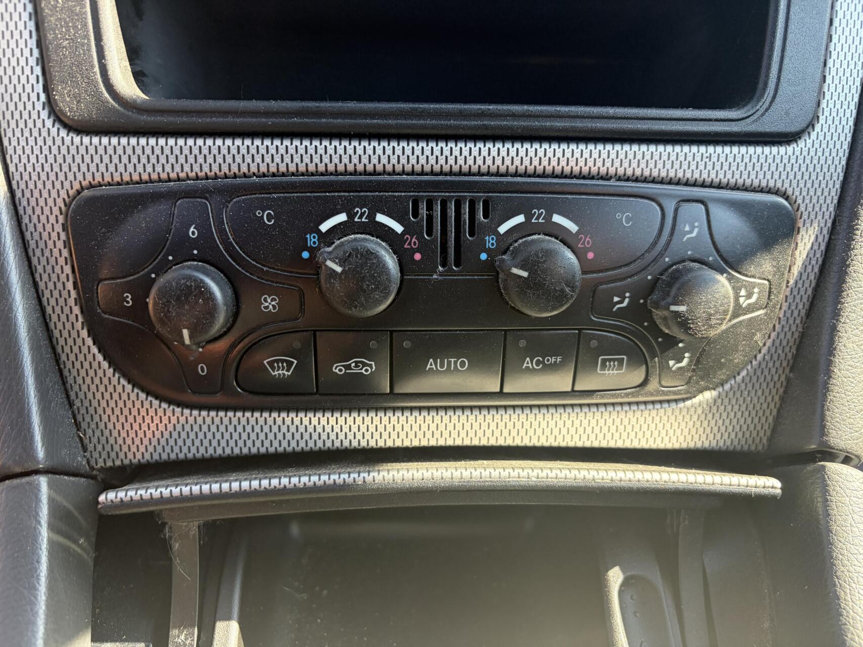 Foto van Mercedes-Benz C 180 Kompressor