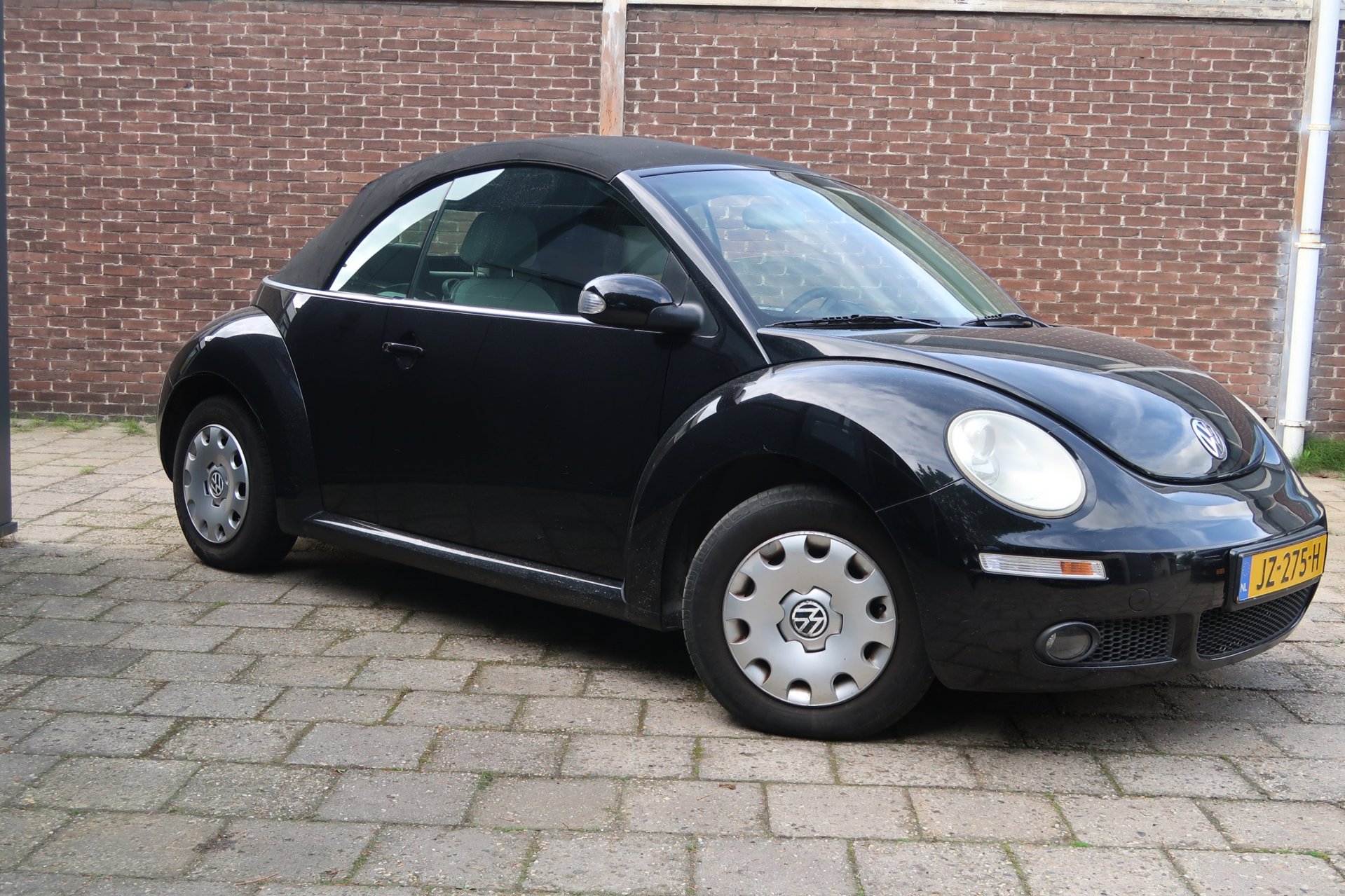 Foto van Volkswagen New Beetle Cabriolet