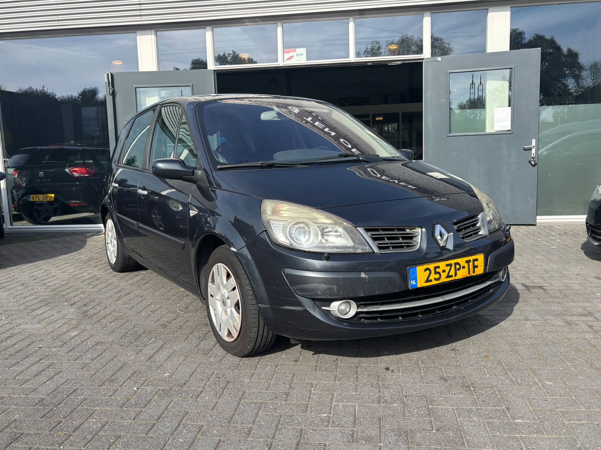 Renault Scénic 1.6-16V Tech Line / Airco / Navigatie / Pdc 2008 - voorkant