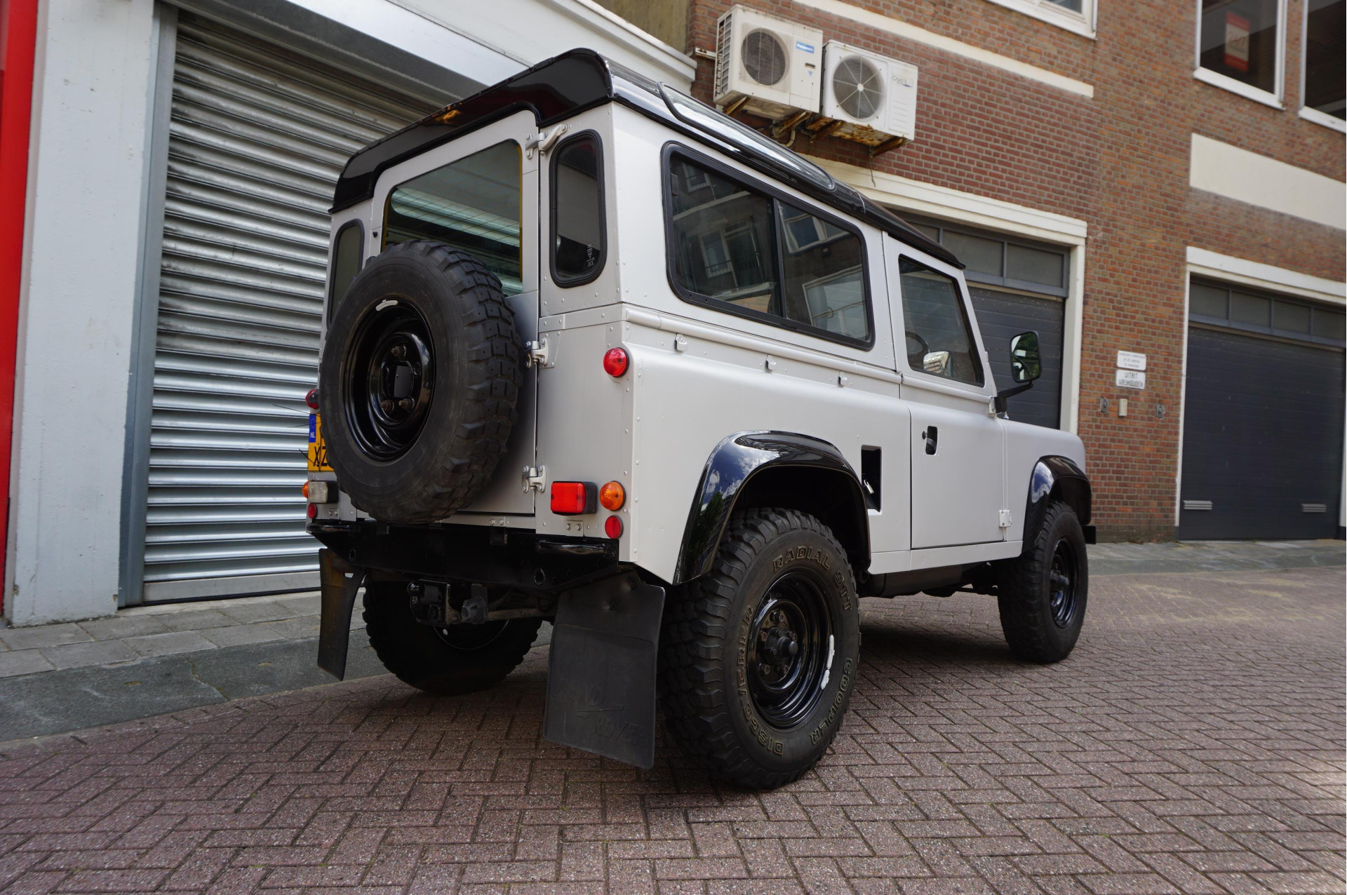 Foto van Land Rover Defender 90
