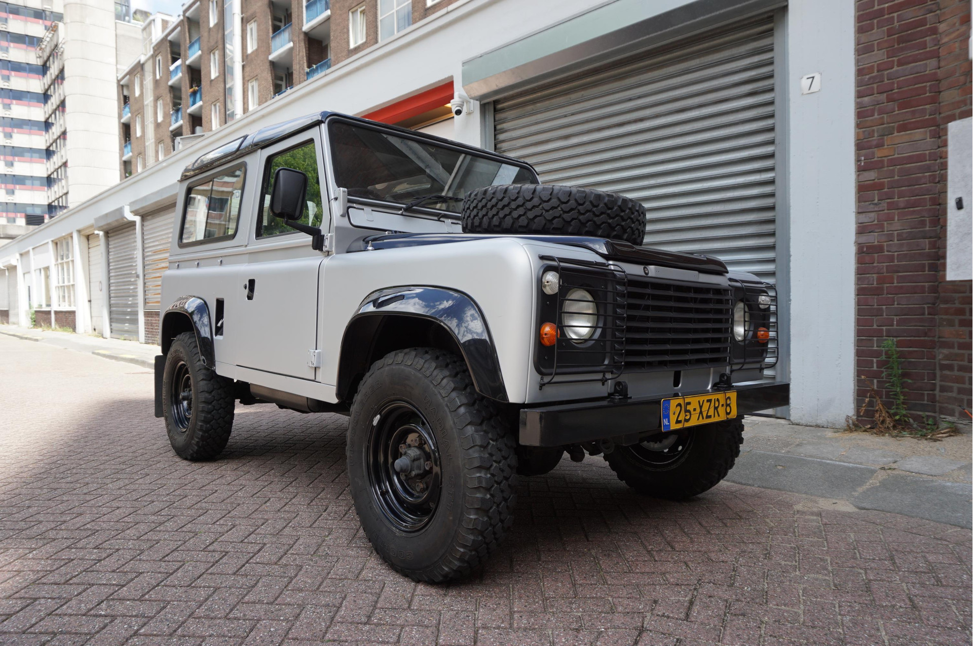 Foto van Land Rover Defender 90