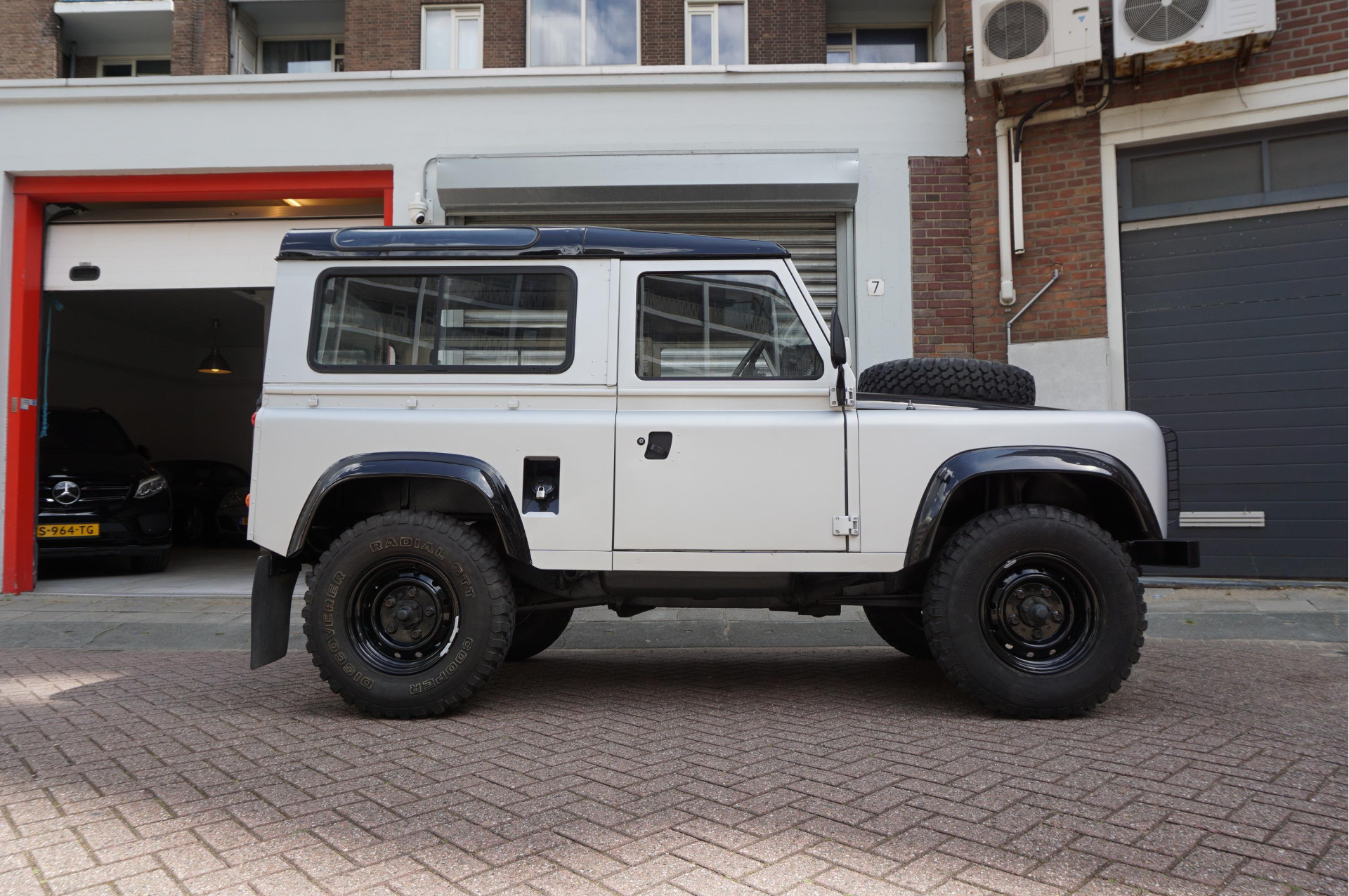 Foto van Land Rover Defender 90