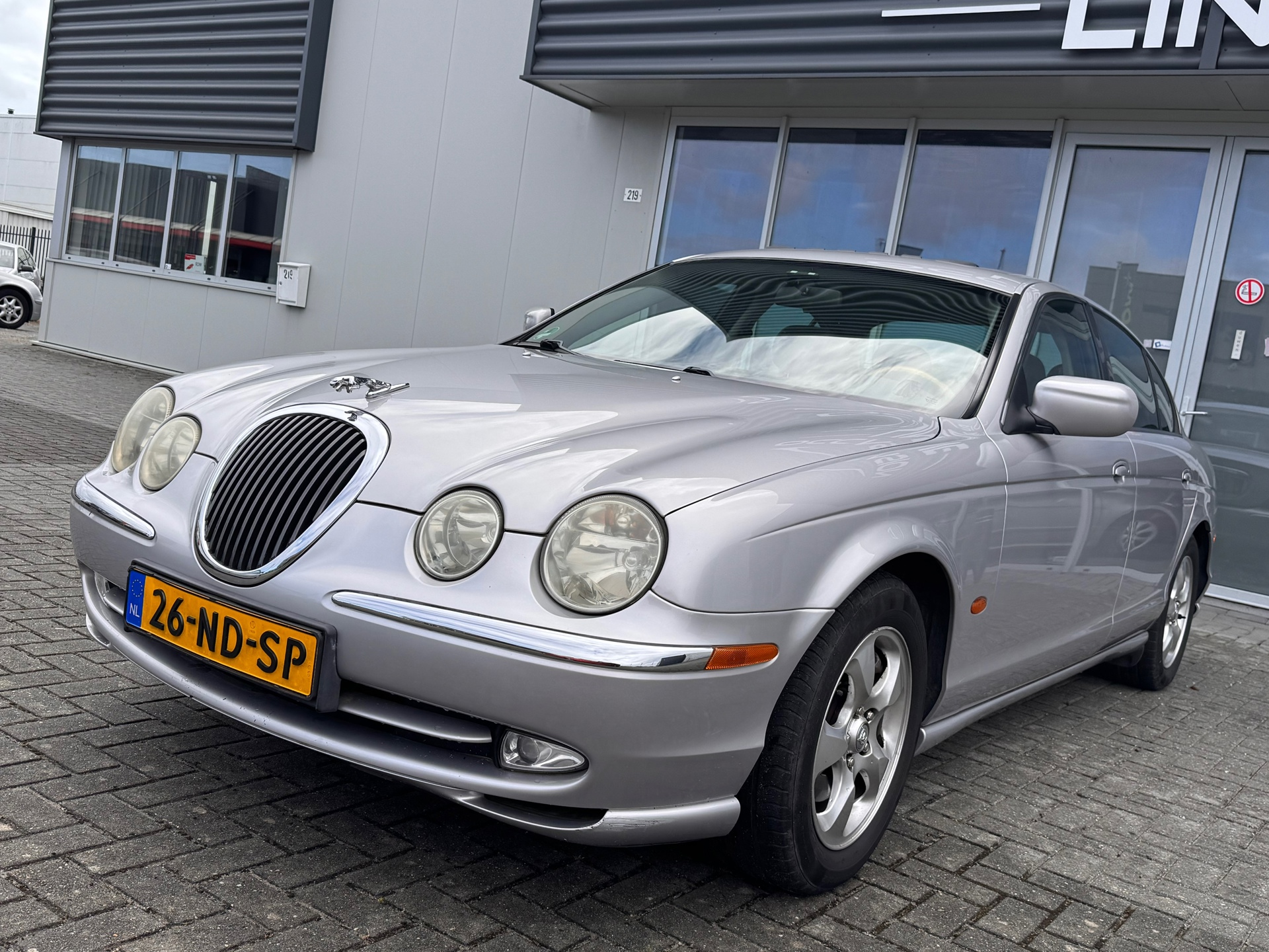 Foto van Jaguar S-type