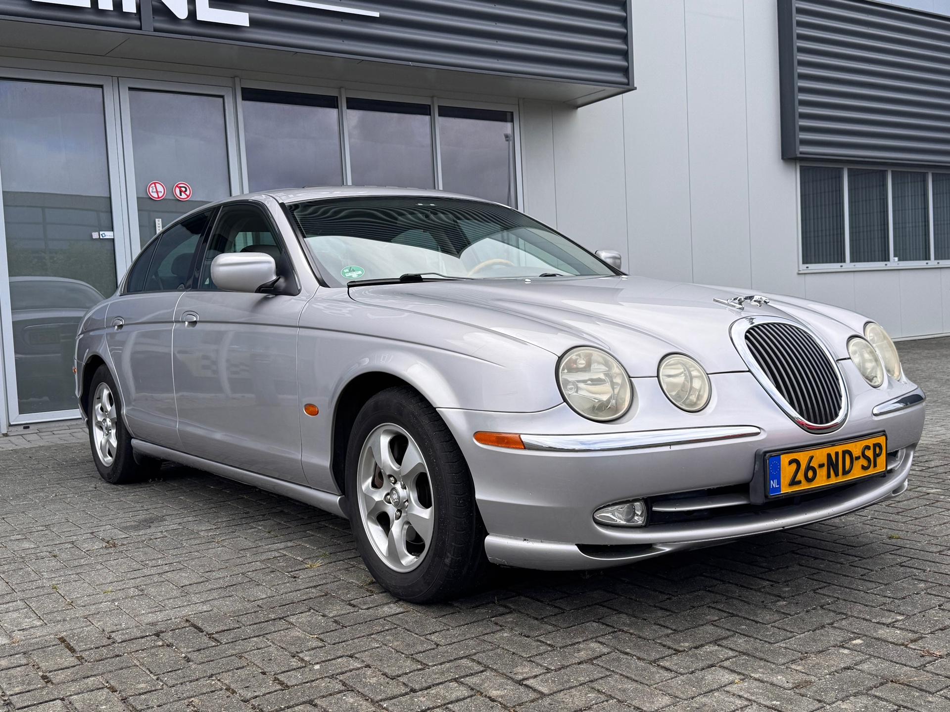 Foto van Jaguar S-type