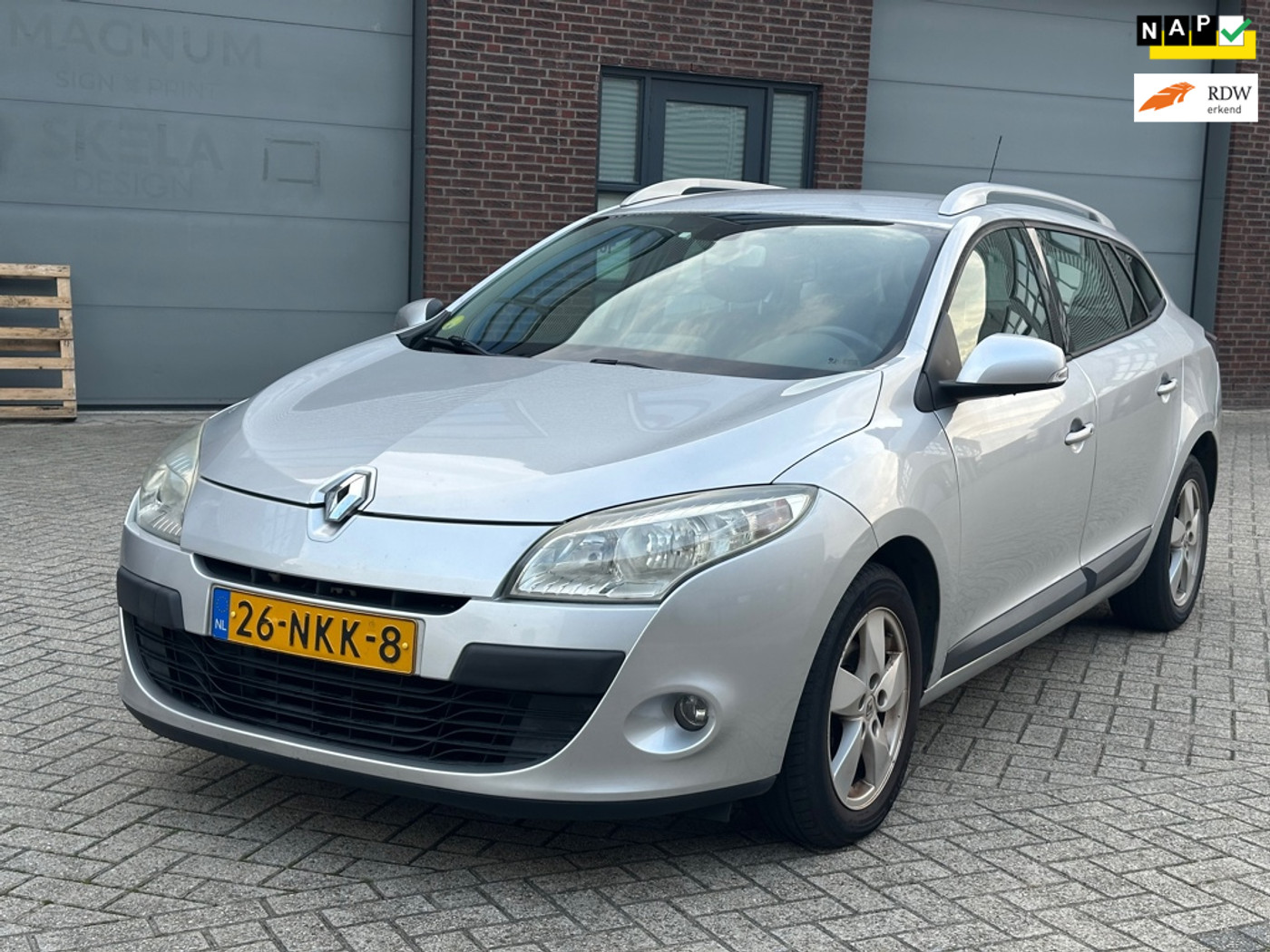 Renault Mégane Estate 1.6 Dynamique|NAVI|KLIMAATCONTROLE 2010 - voorkant