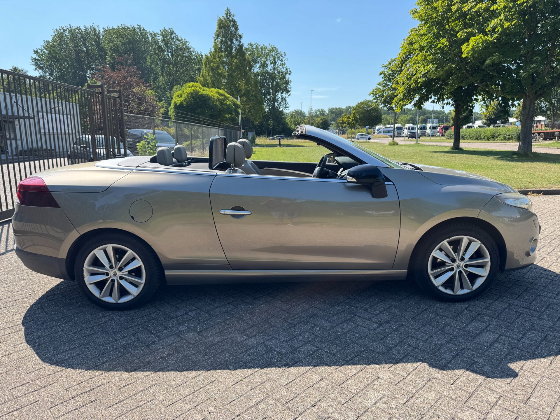 Foto van Renault Mégane Coupé-cabriolet