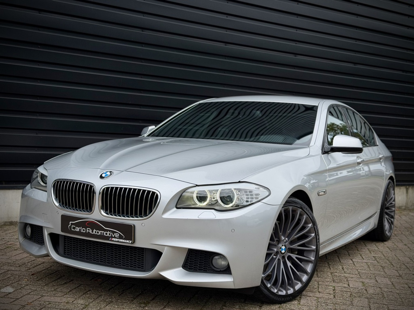 BMW 5-serie 535d M-SPORT HEADUP|COMFORTSEAT|BLINDSPOT NAP 2011 - voorkant