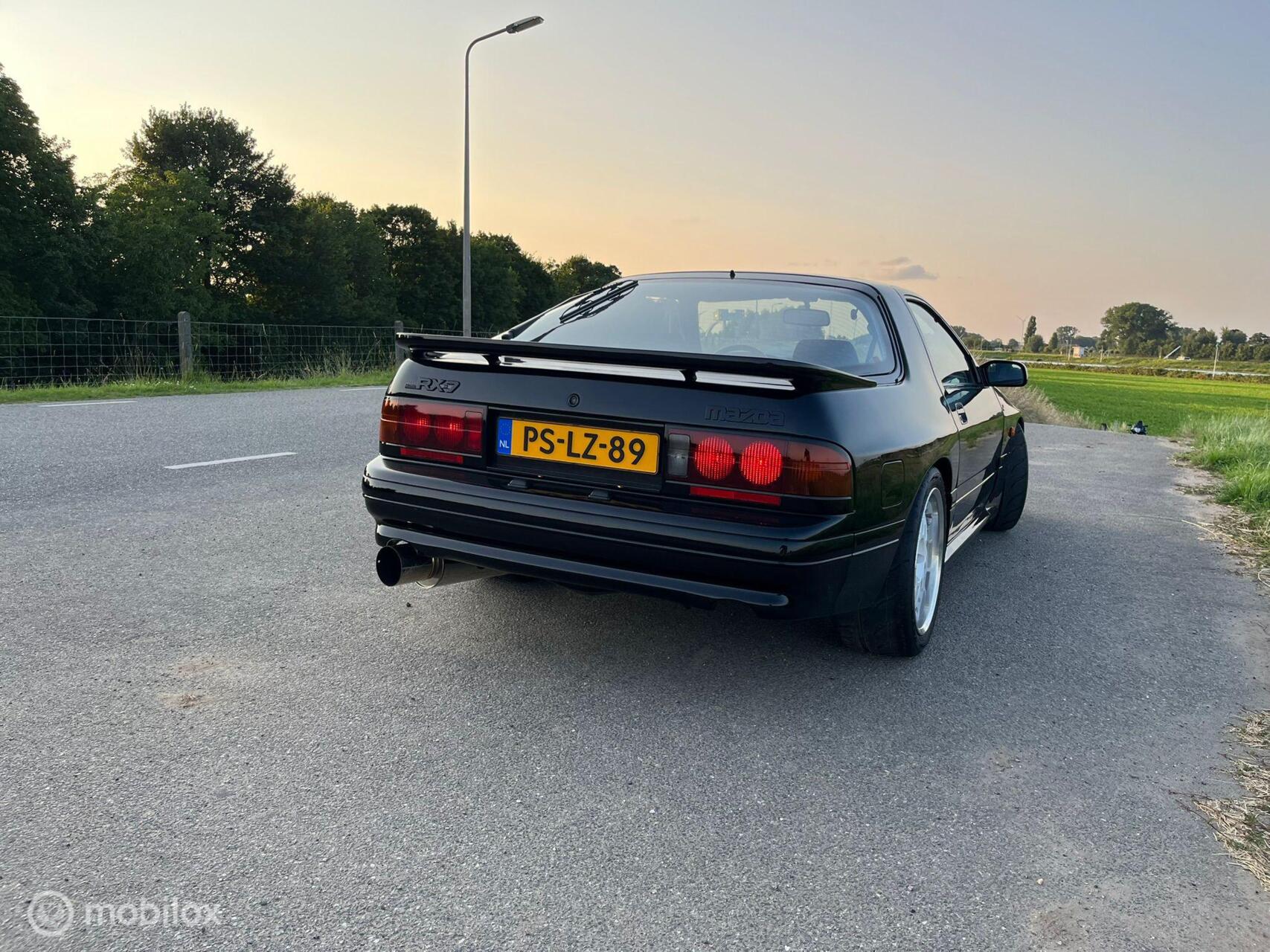 Foto van Mazda Rx-7
