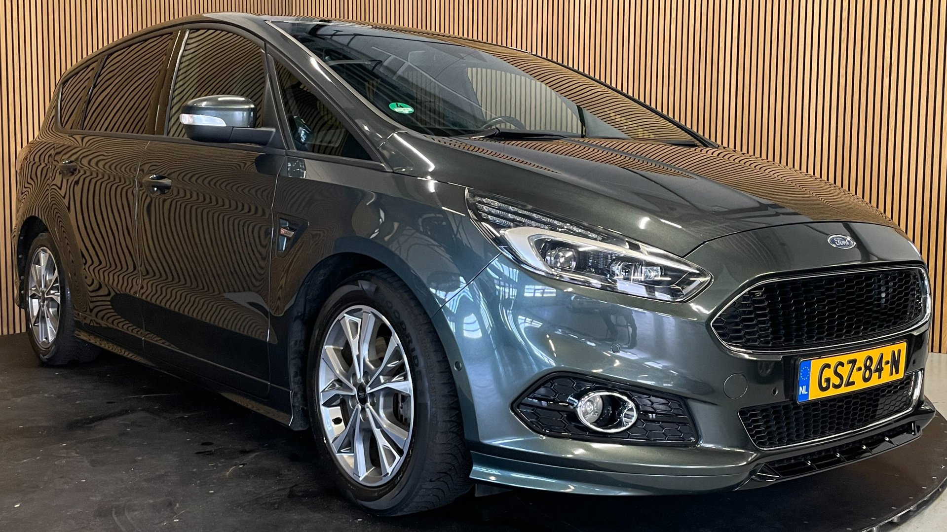 Foto van Ford S-max