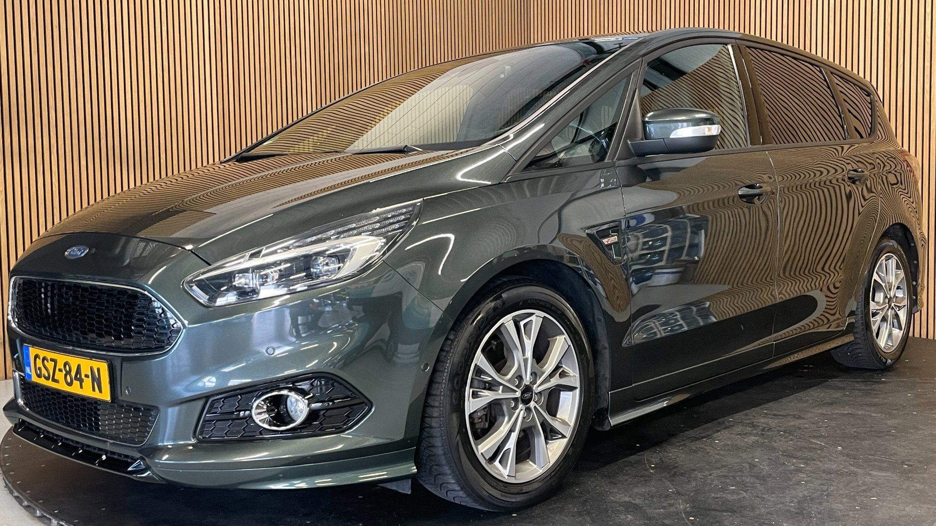 Foto van Ford S-max