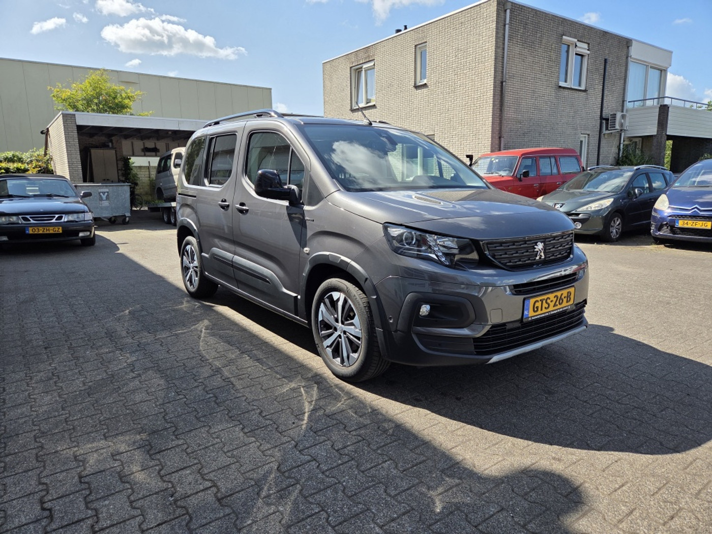 Foto van Peugeot Rifter