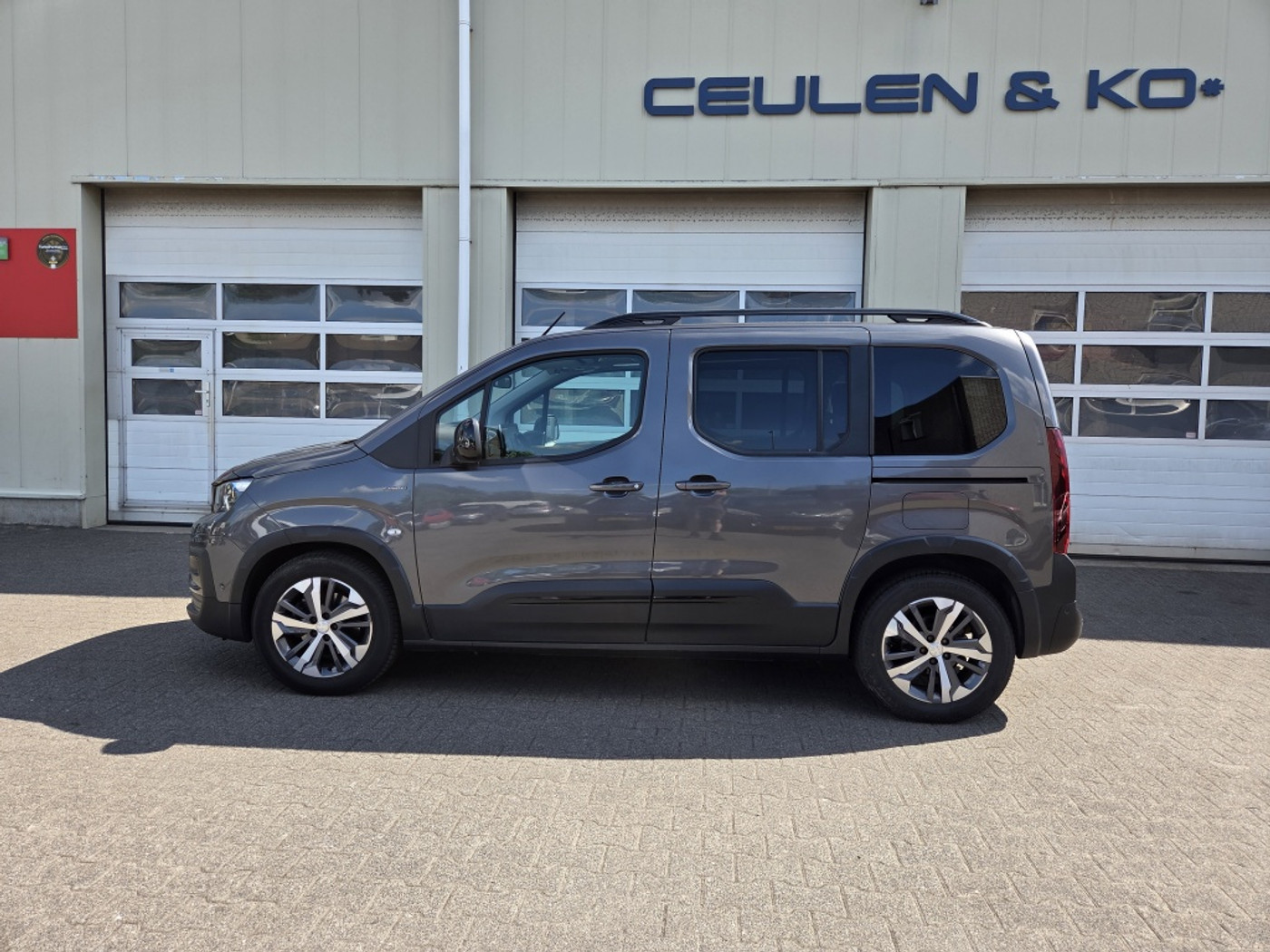 Foto van Peugeot Rifter