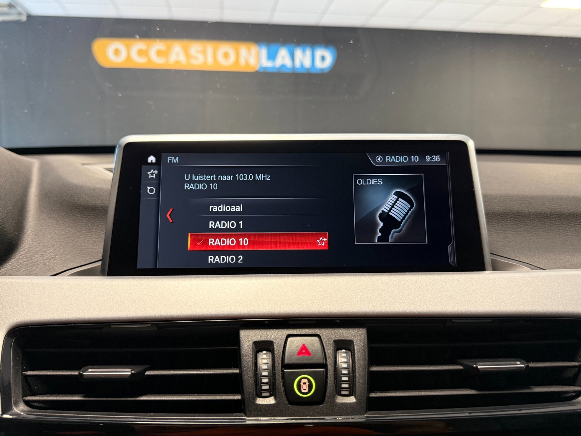 Foto van BMW X1
