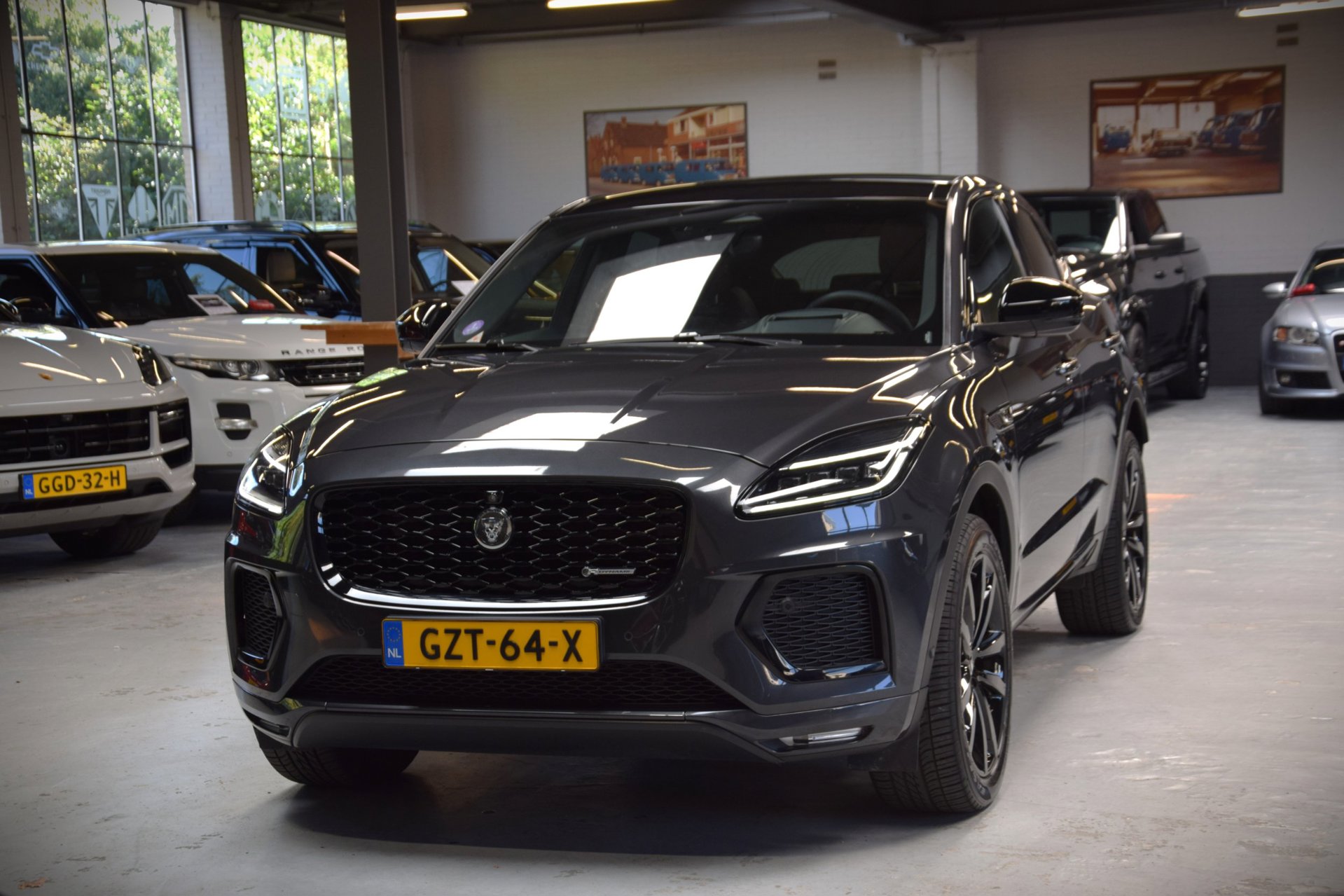 Foto van Jaguar E-pace