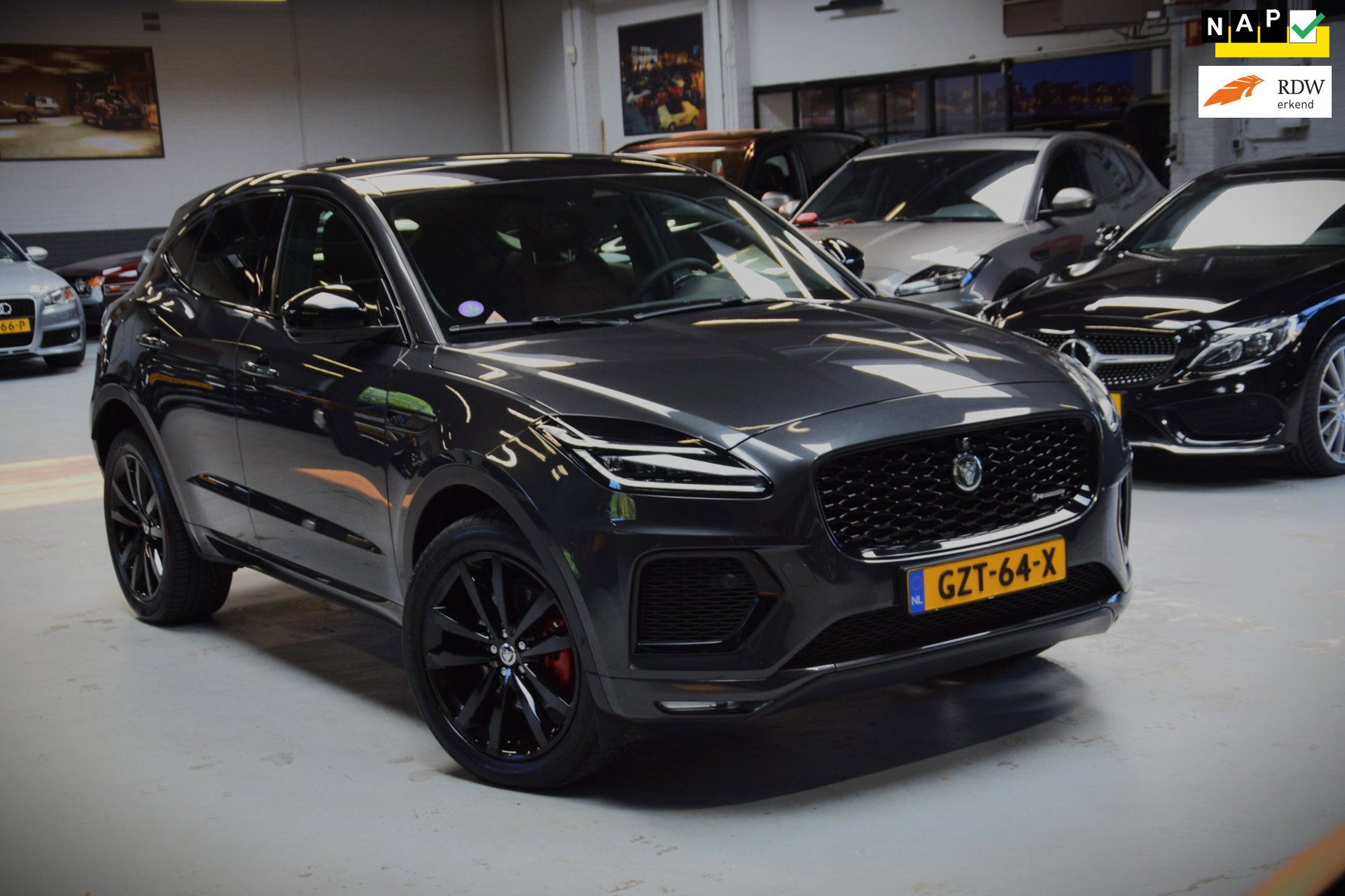 Jaguar E-pace 1.5 P270e R-Dynamic HSE Navi|Leder|1e Eig|Dealer Onderhouden|Org.NL|Nwp.80.000 2025 - voorkant