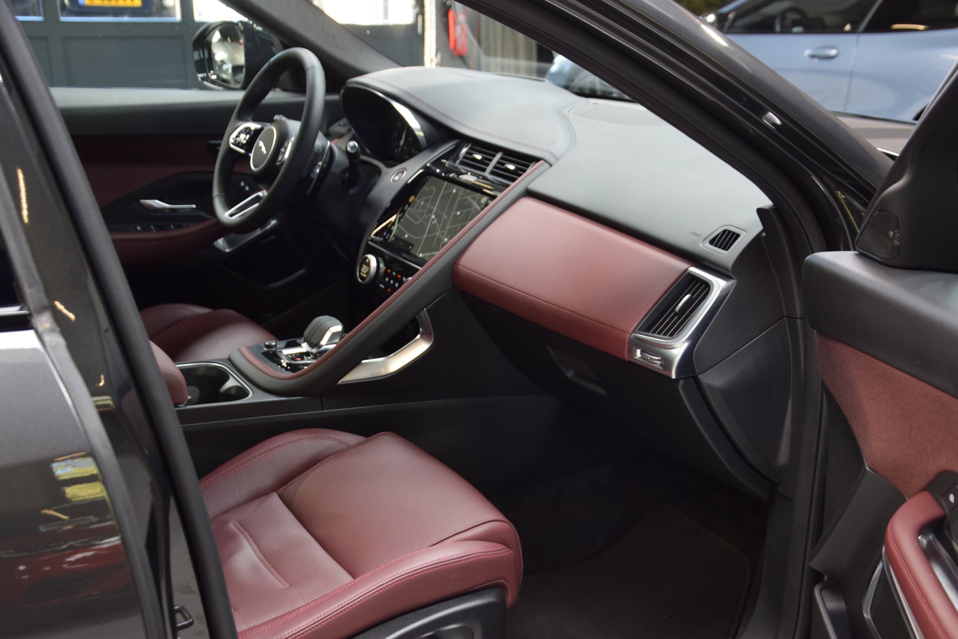 Foto van Jaguar E-pace