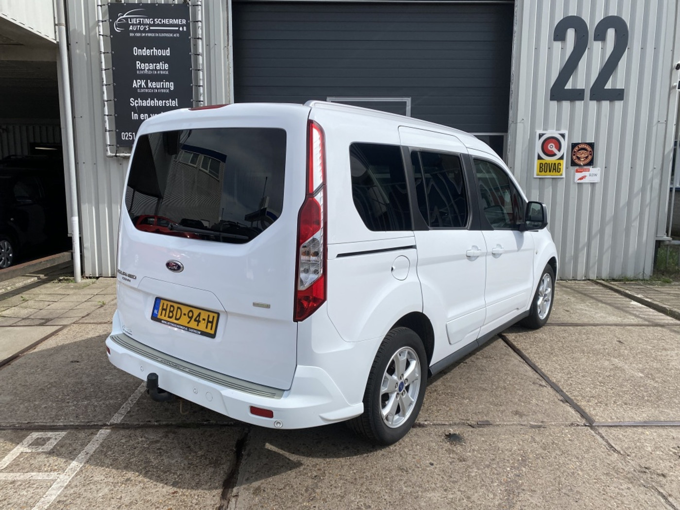 Foto van Ford Tourneo Connect Compact