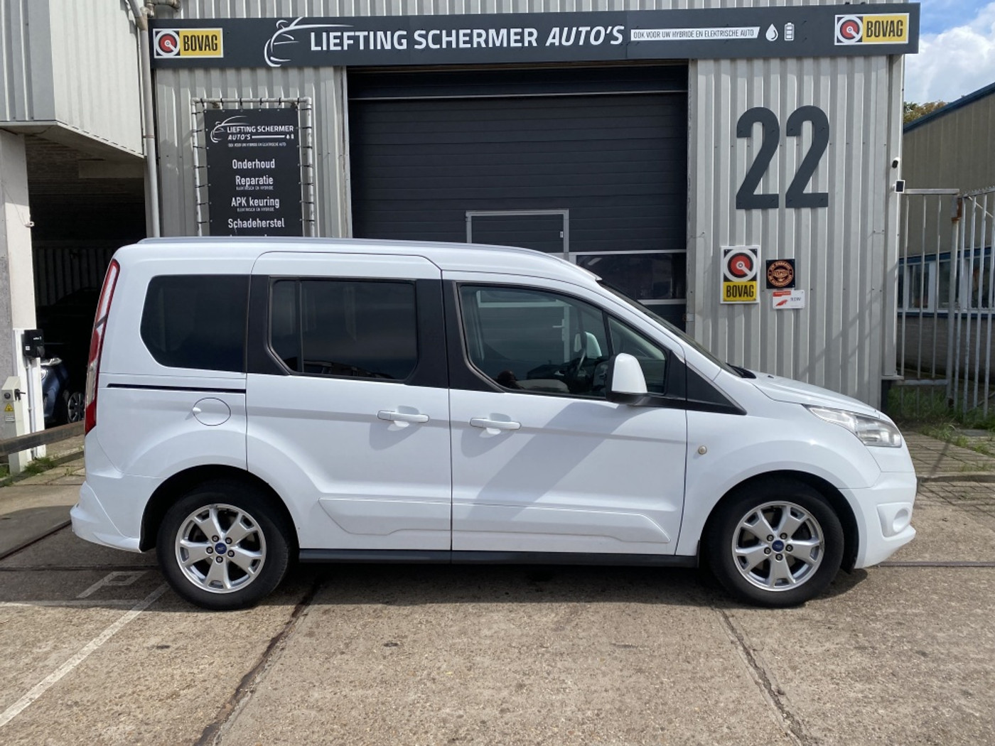 Foto van Ford Tourneo Connect Compact