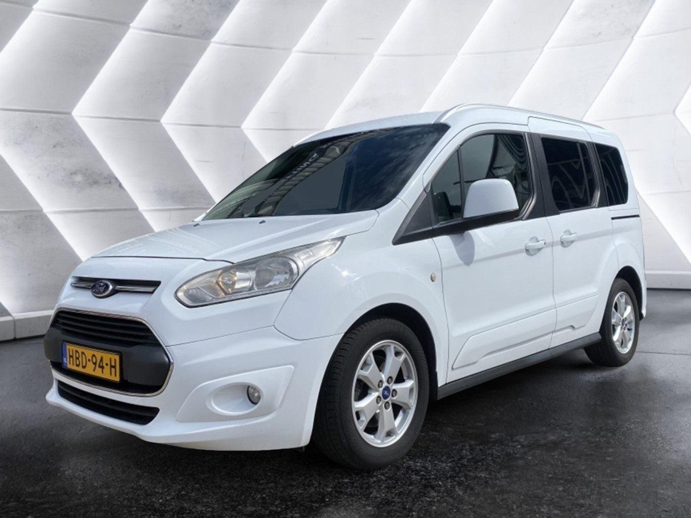 Ford Tourneo Connect Compact 1.0 Titanium 2016 - voorkant