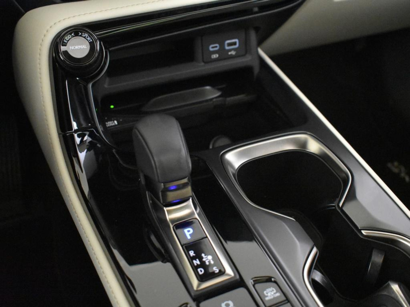 Foto van Lexus NX