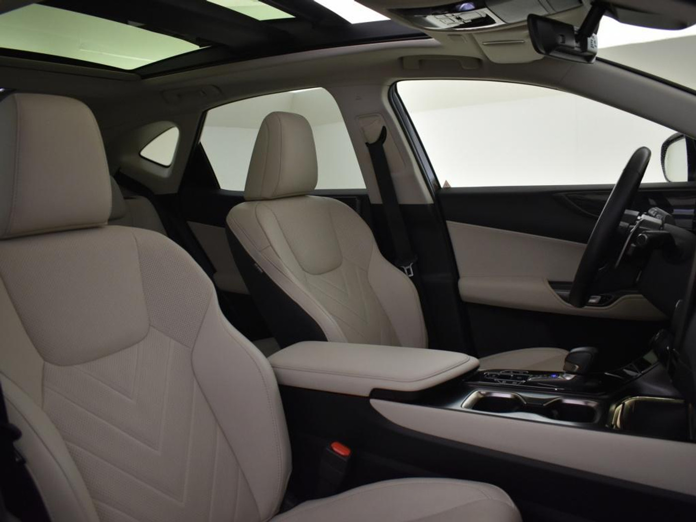Foto van Lexus NX
