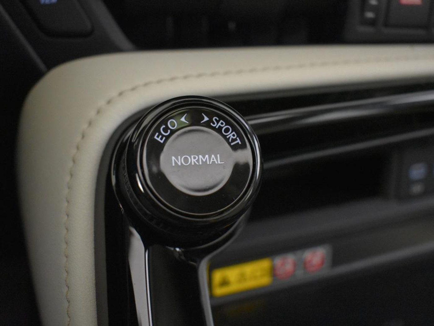 Foto van Lexus NX