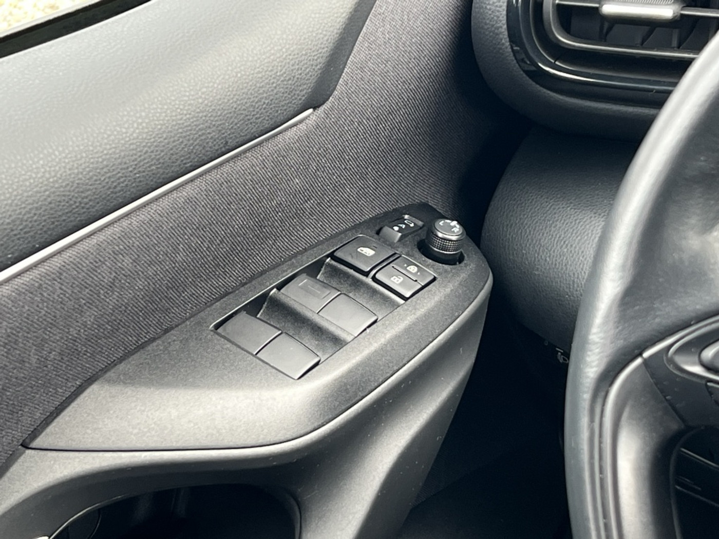 Foto van Mazda 2 Hybrid