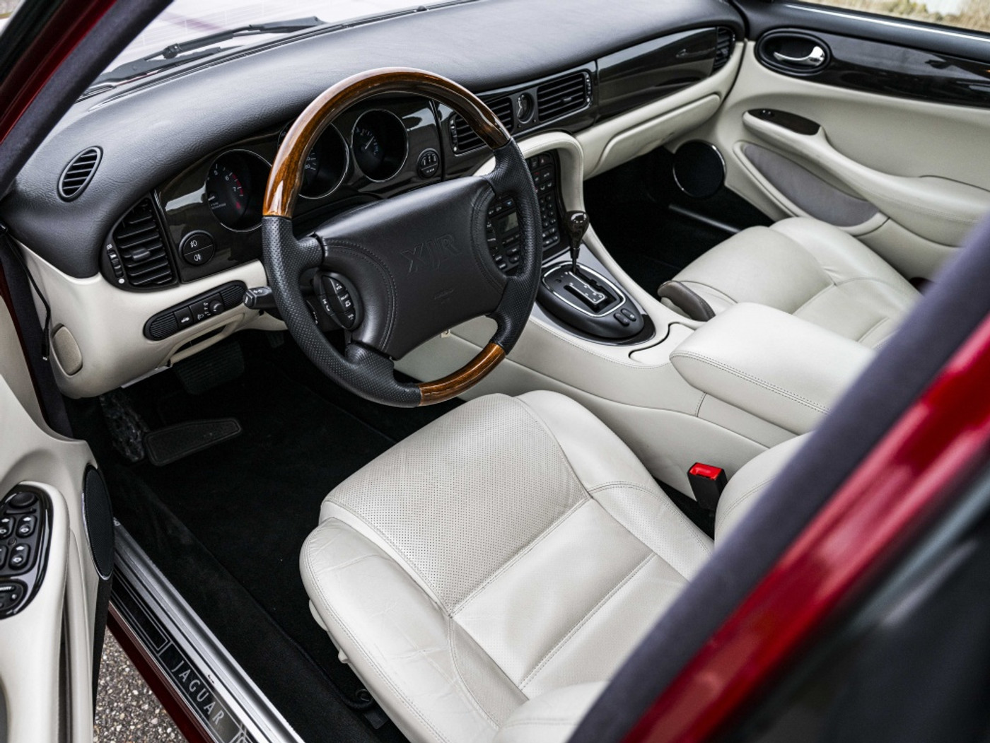 Foto van Jaguar XJR