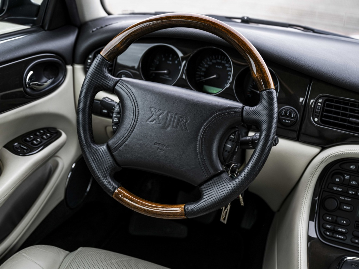Foto van Jaguar XJR