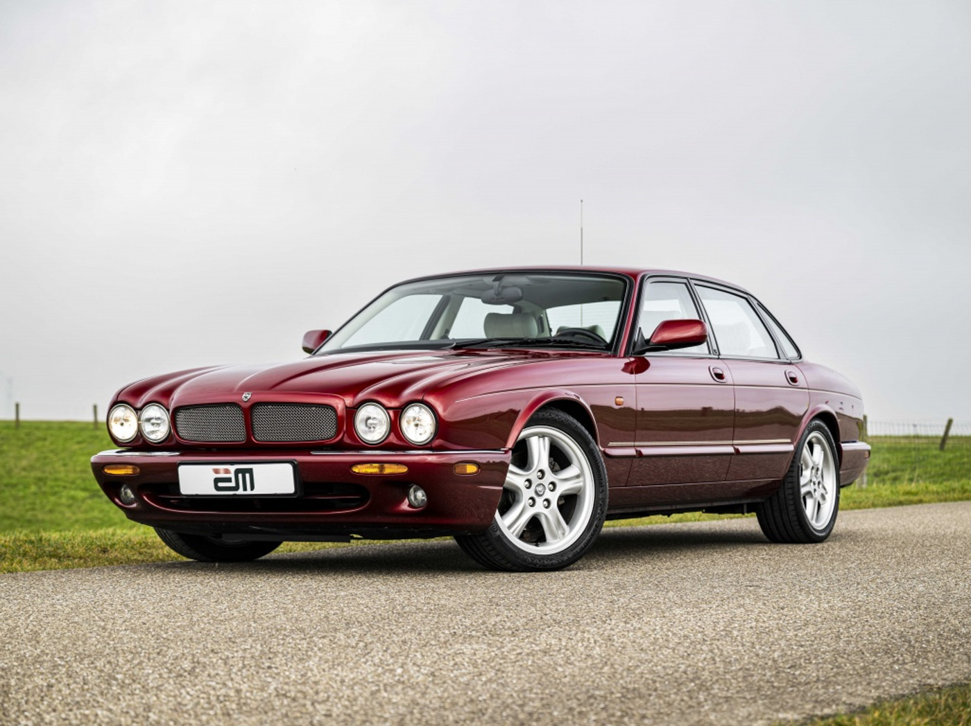Foto van Jaguar XJR