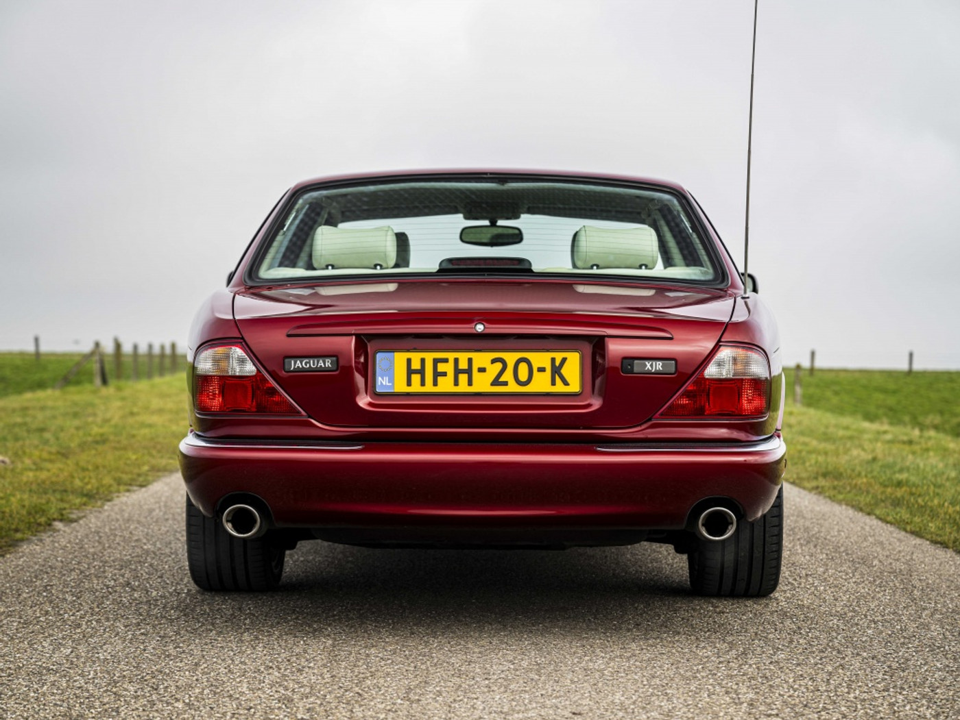 Foto van Jaguar XJR