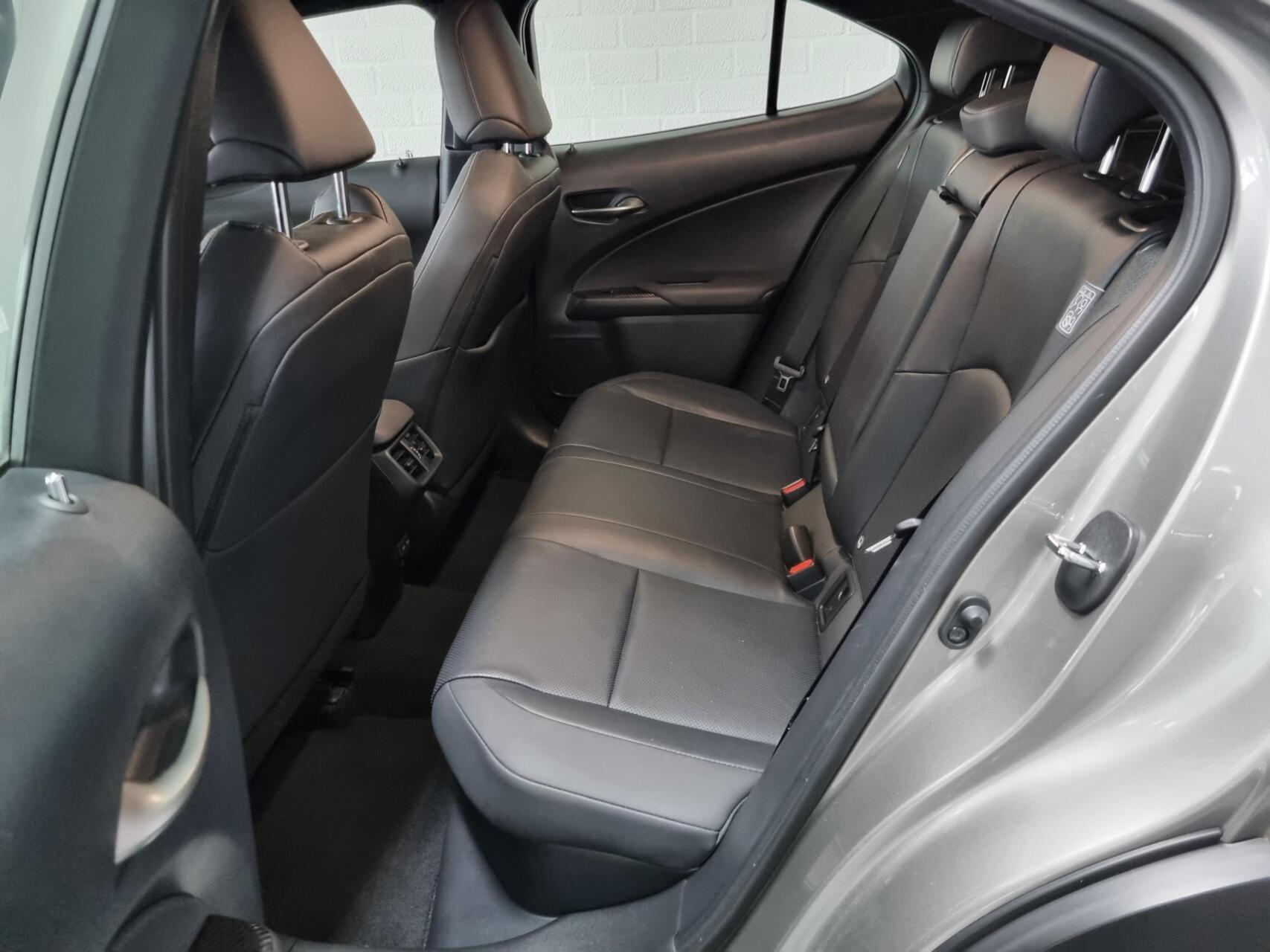 Foto van Lexus Ux