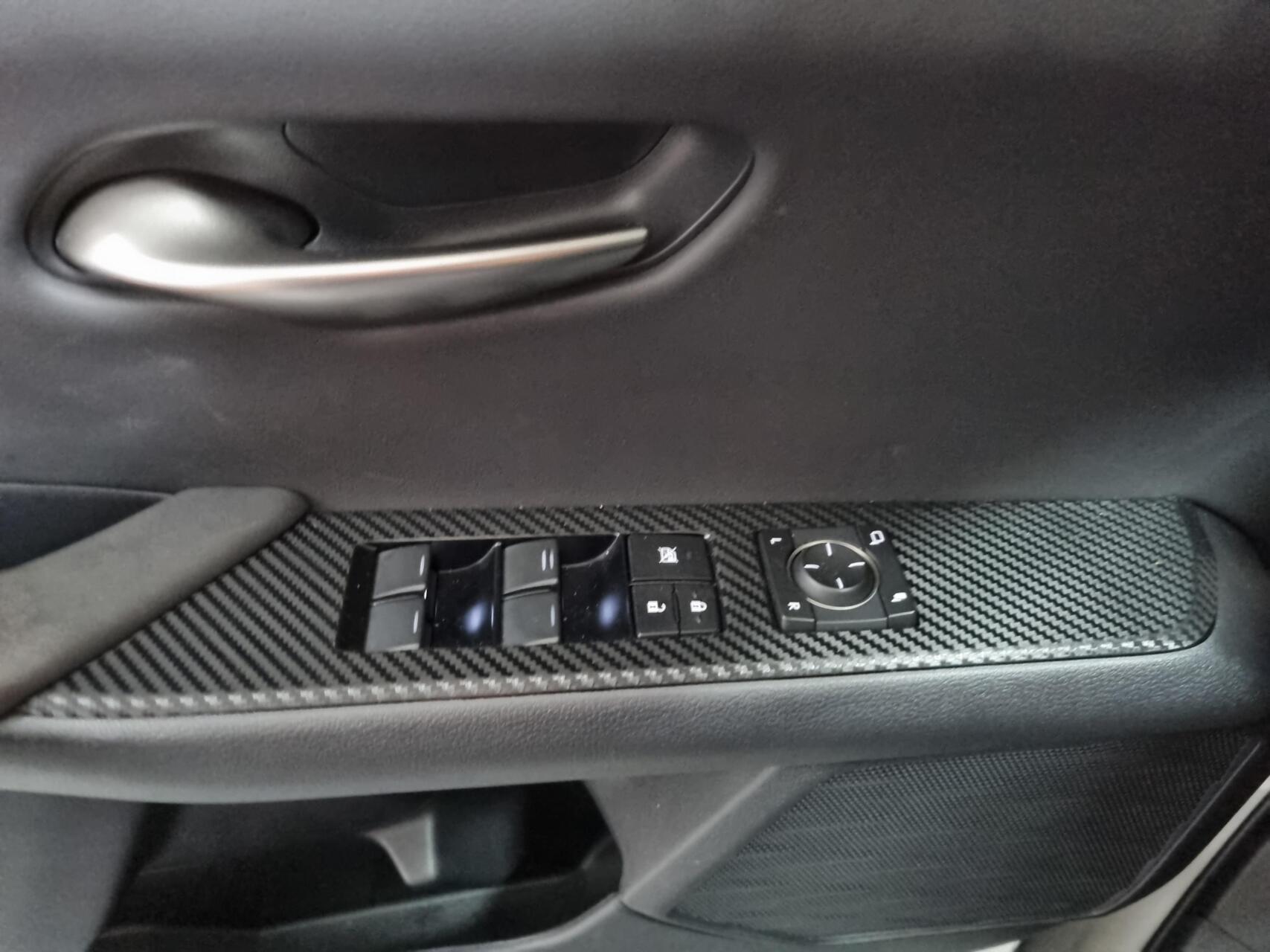 Foto van Lexus Ux