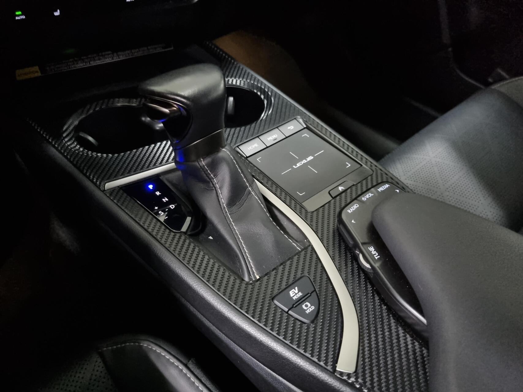 Foto van Lexus Ux