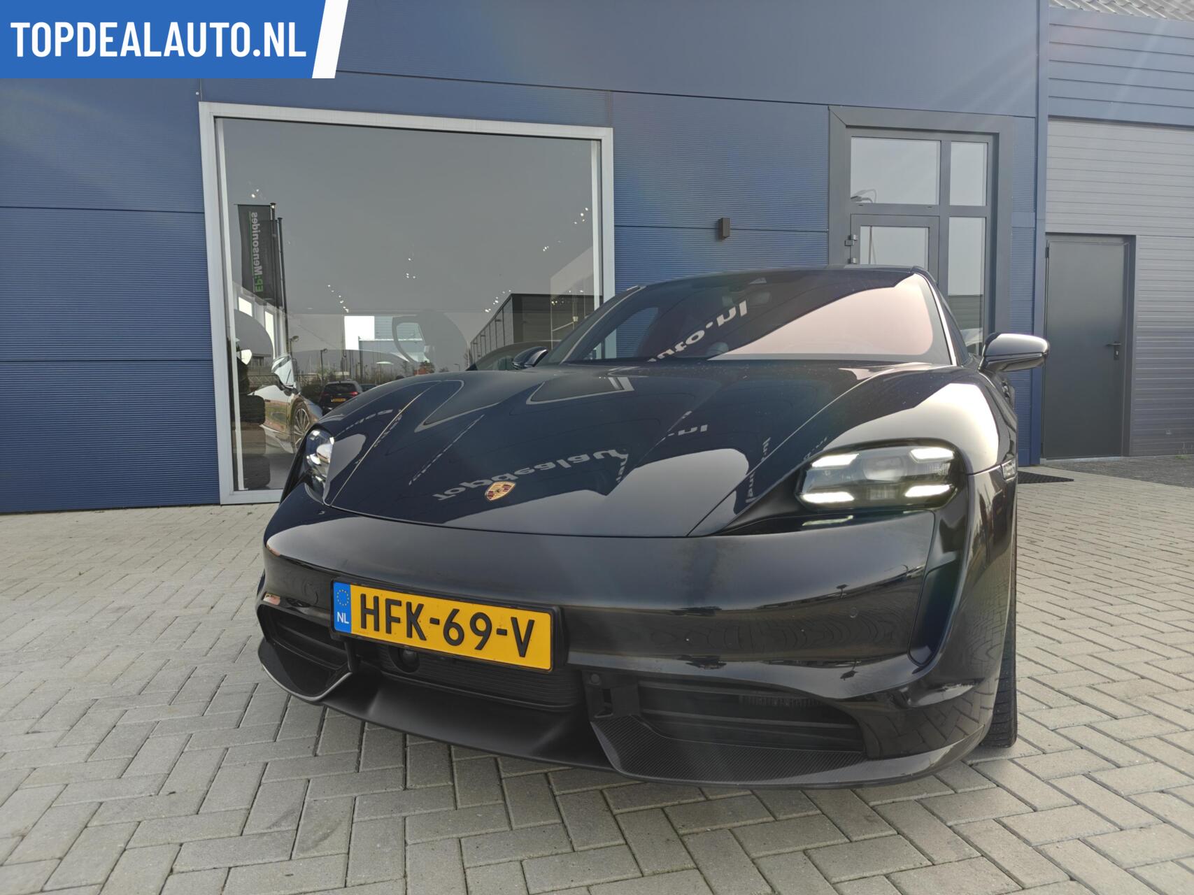 Foto van Porsche Taycan