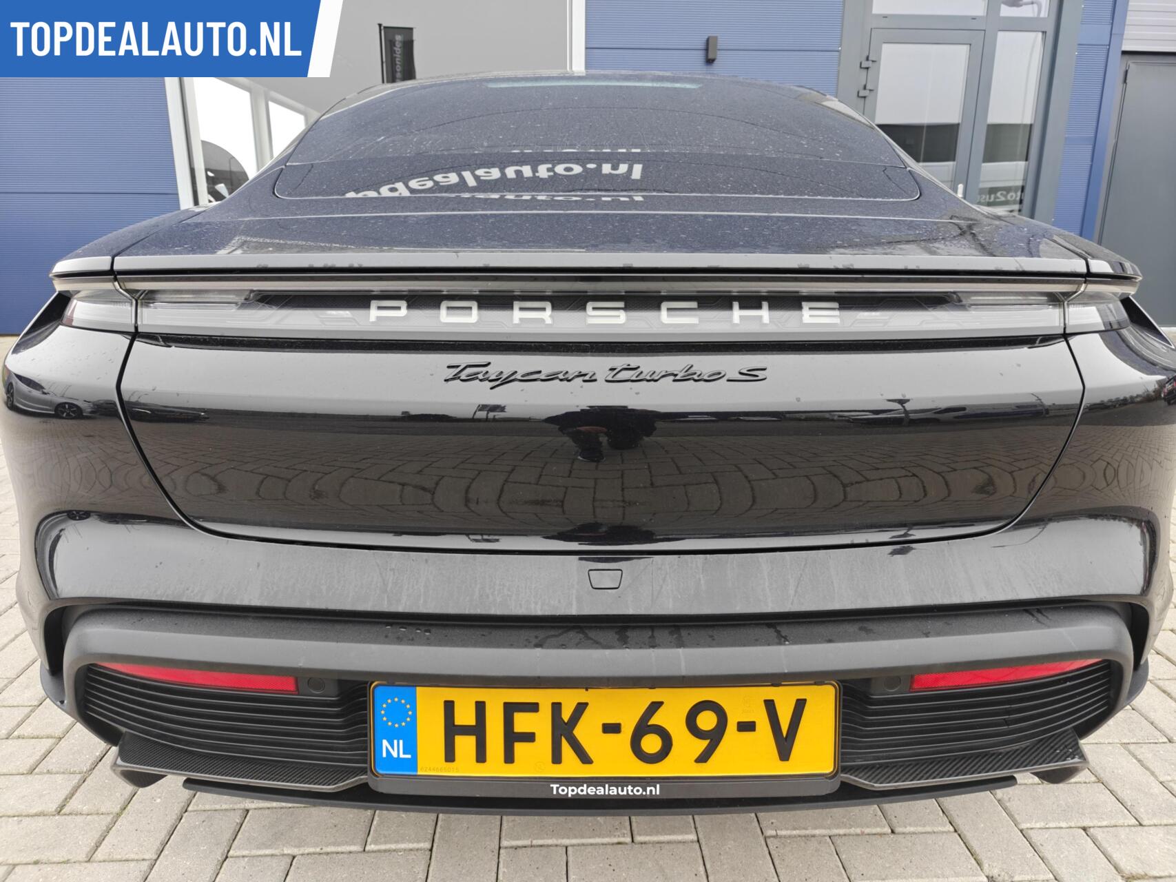 Foto van Porsche Taycan